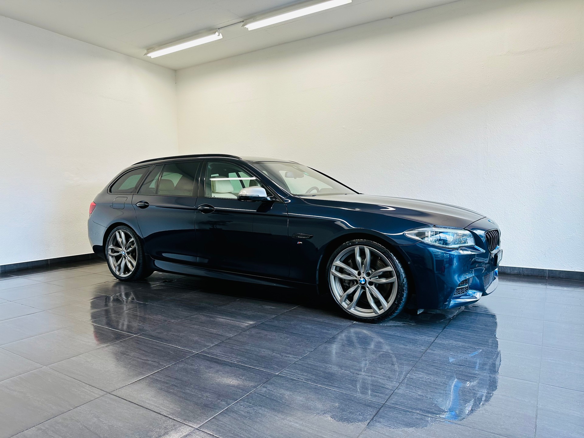 BMW M550d Touring xDrive Steptronic