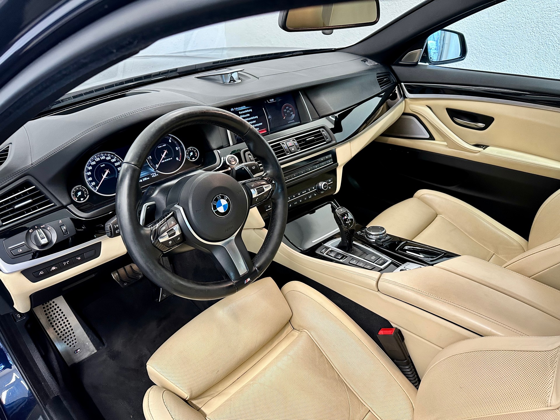 BMW M550d Touring xDrive Steptronic - 14