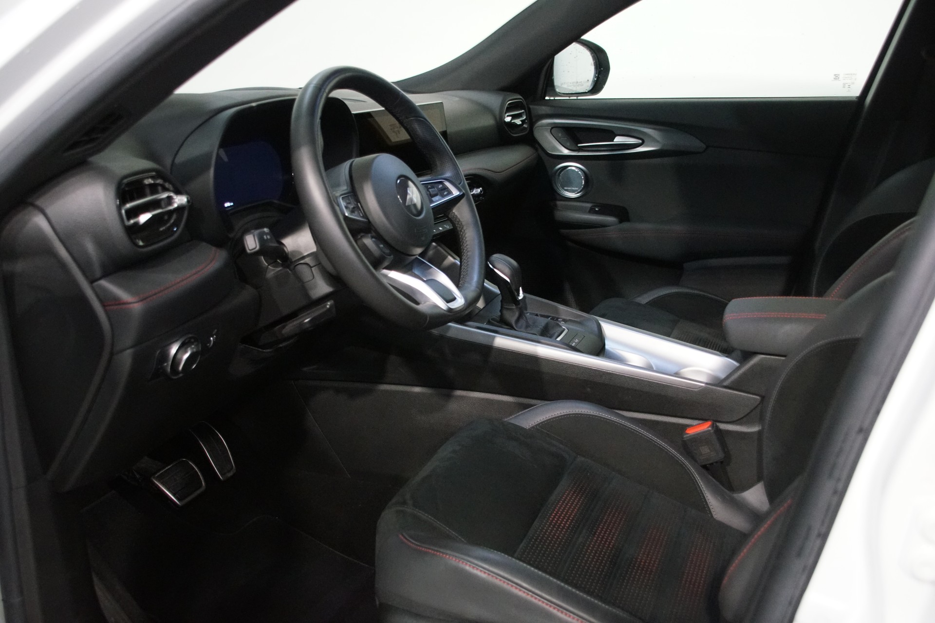 DODGE Hornet GT Plus 4x4 2.0 272PS - 11