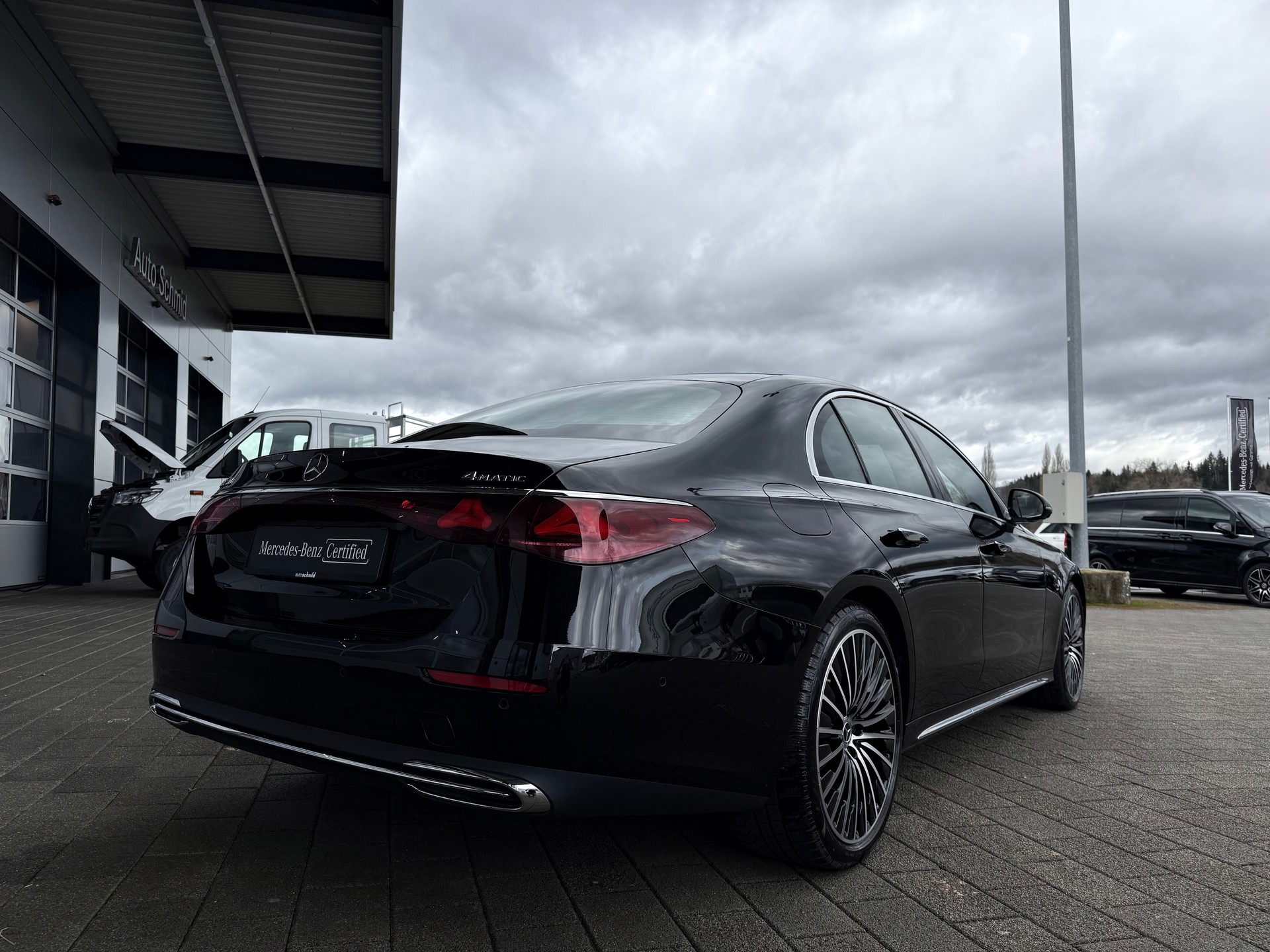 MERCEDES-BENZ E 200 EXCLUSIVE PREMIUM 9G-Tronic 4Matic - 2