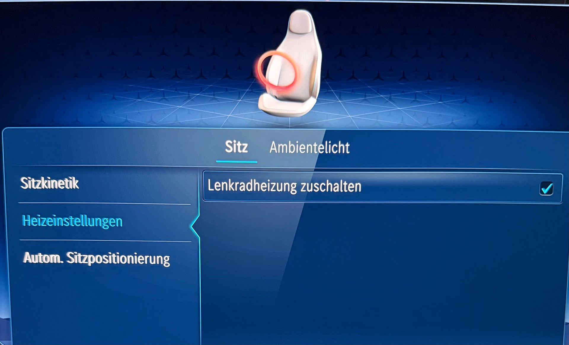 MERCEDES-BENZ E 200 EXCLUSIVE PREMIUM 9G-Tronic 4Matic - 25