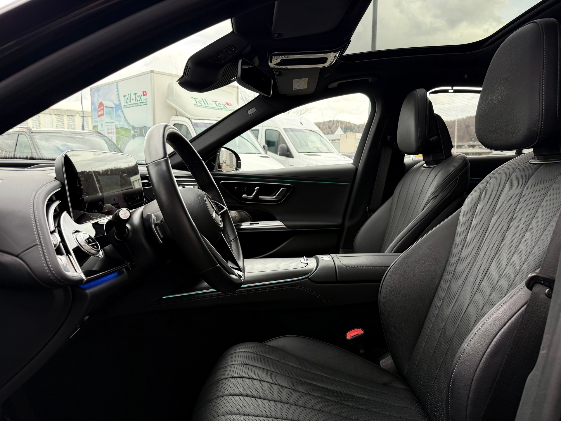 MERCEDES-BENZ E 200 EXCLUSIVE PREMIUM 9G-Tronic 4Matic - 5