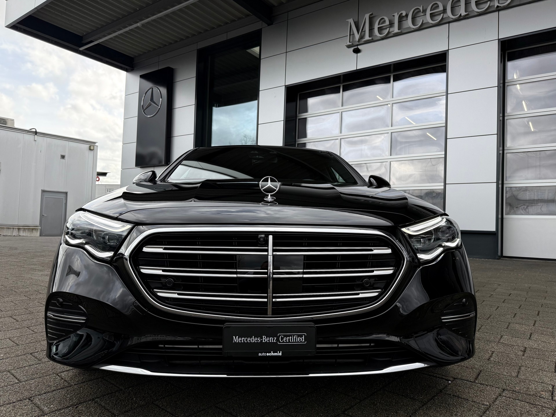 MERCEDES-BENZ E 200 EXCLUSIVE PREMIUM 9G-Tronic 4Matic - 3