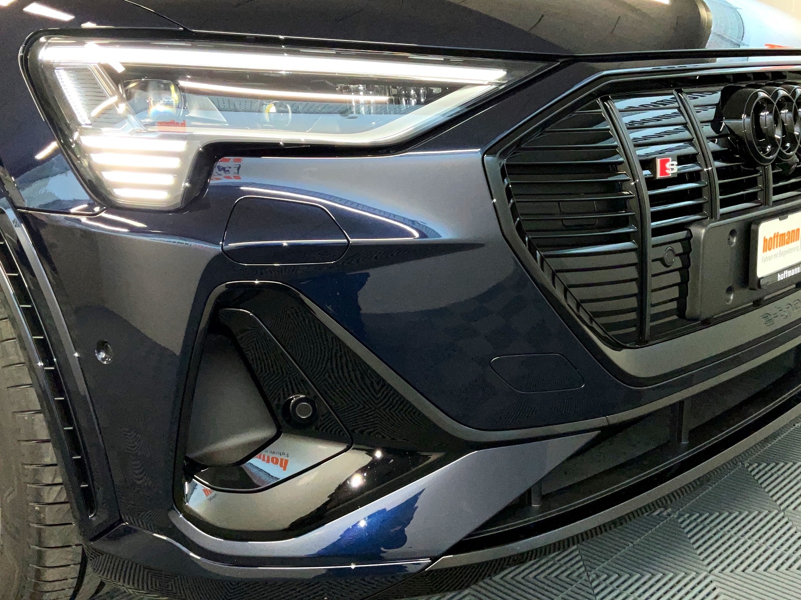 AUDI e-tron S Sportback quattro - 16