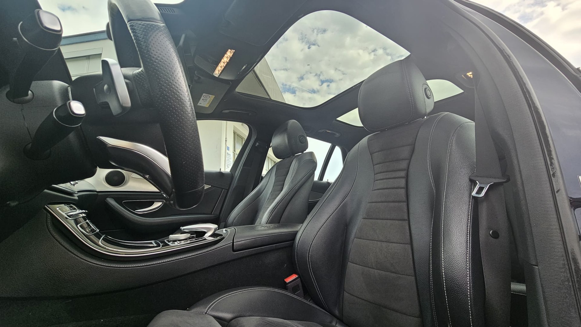 MERCEDES-BENZ E 250 AMG Line 9G-Tronic - 9