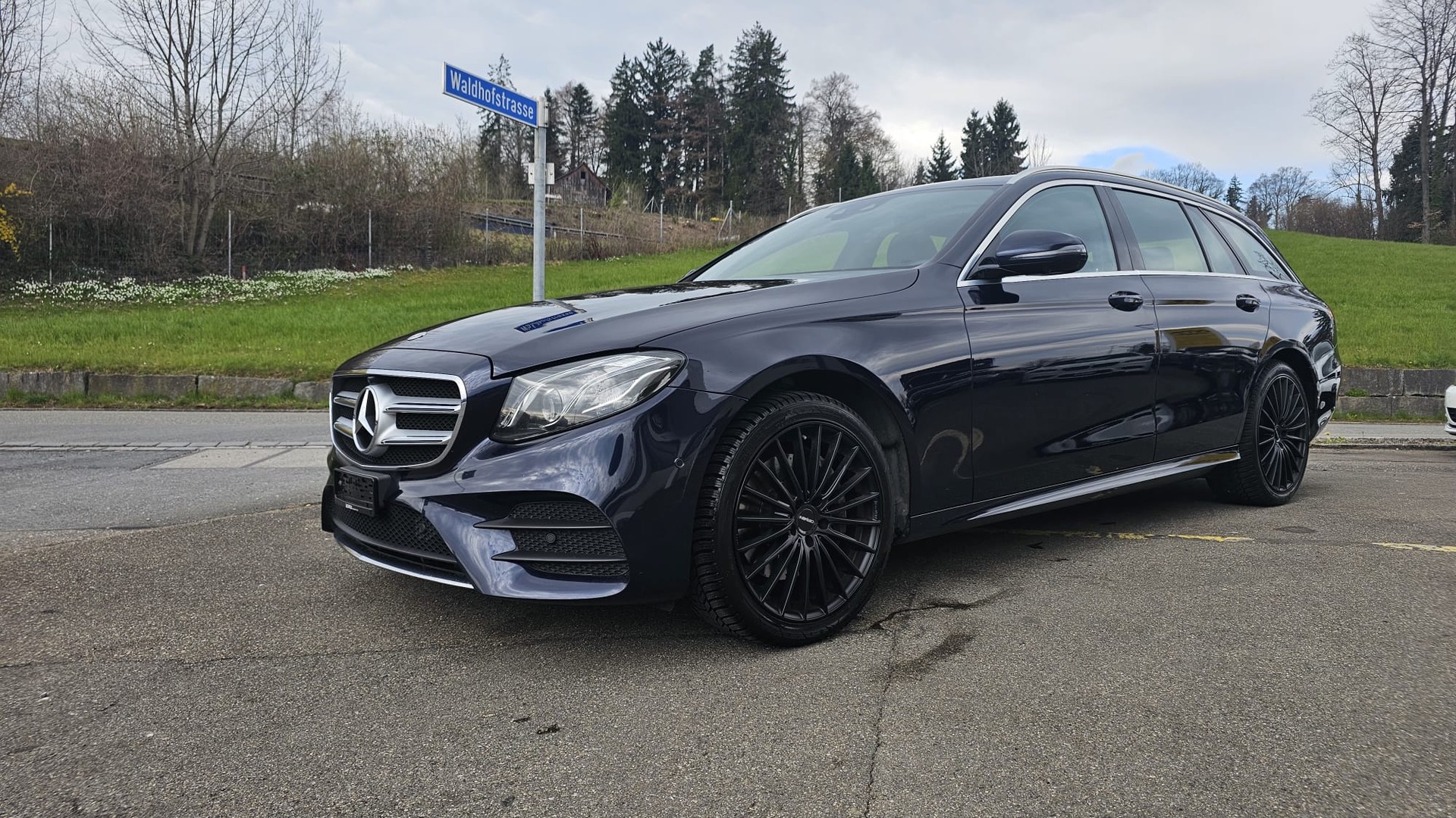 MERCEDES-BENZ E 250 AMG Line 9G-Tronic