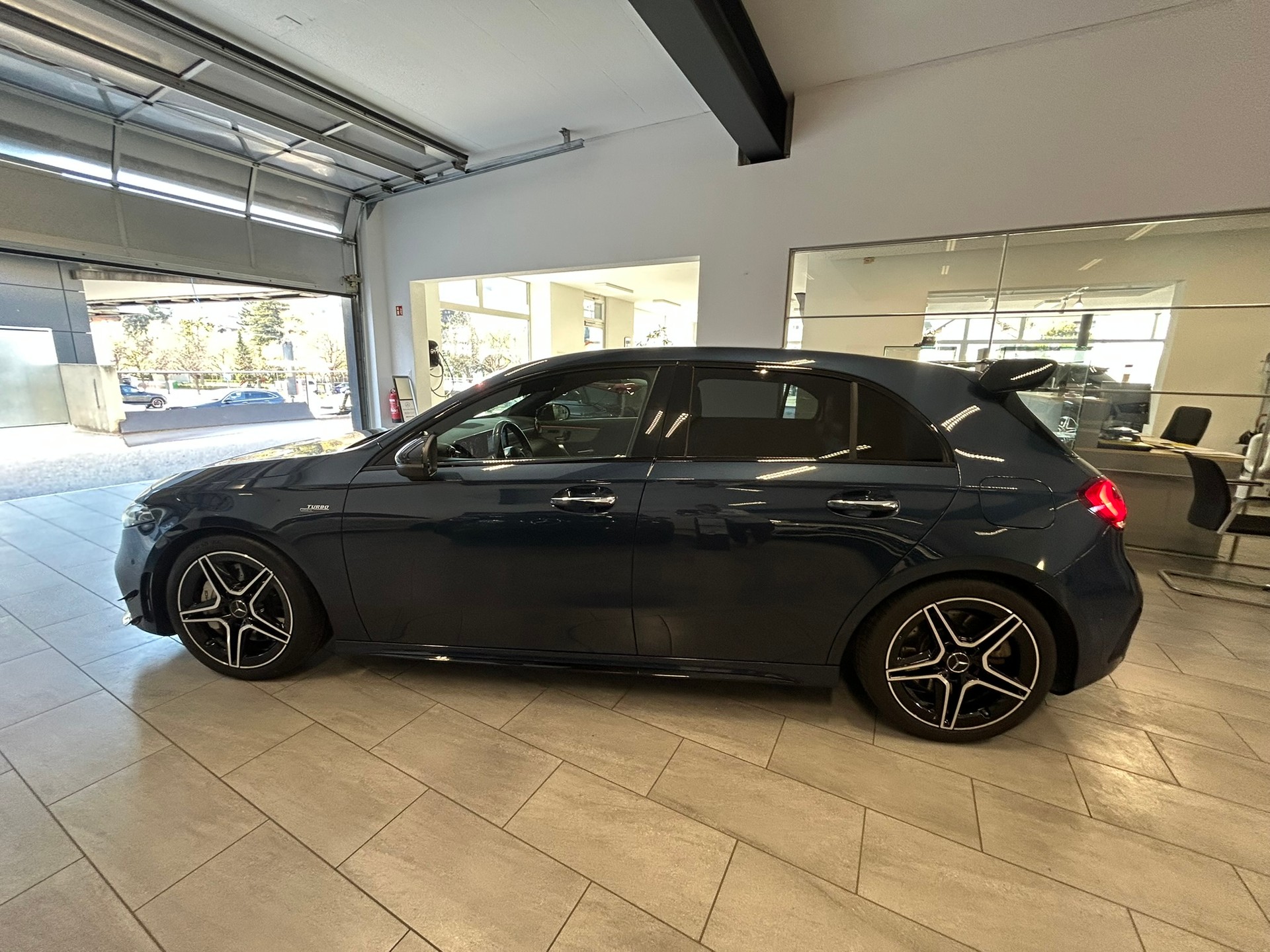 MERCEDES-BENZ A 35 AMG 4Matic Speedshift - 6