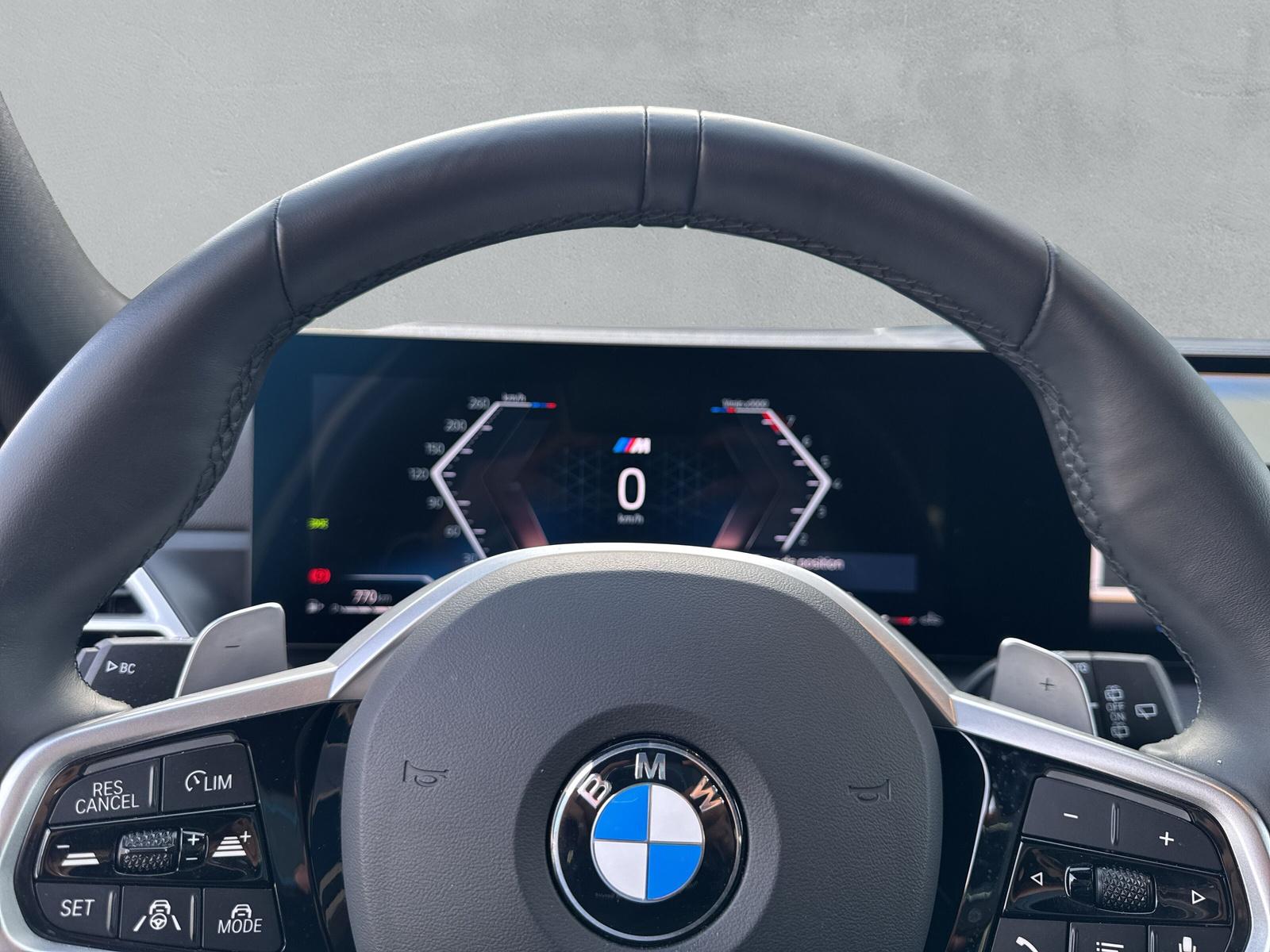 BMW 330i xDrive Touring M Sport ** Action de leasing à 1.9% ** 📍 - 18