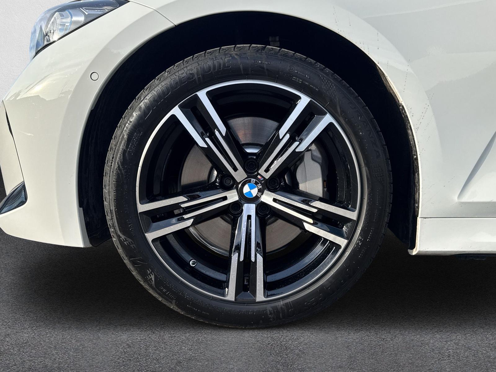 BMW 330i xDrive Touring M Sport ** Action de leasing à 1.9% ** 📍 - 9