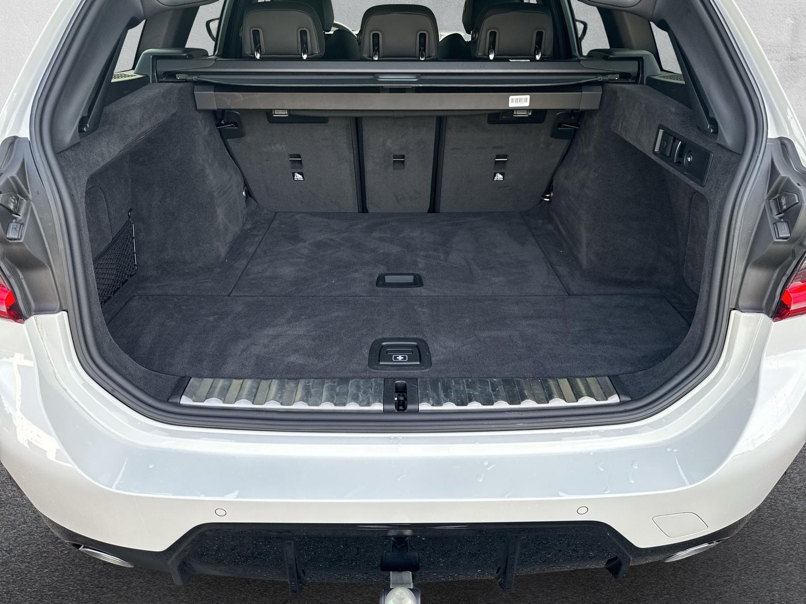 BMW 330i xDrive Touring M Sport ** Action de leasing à 1.9% ** 📍 - 10