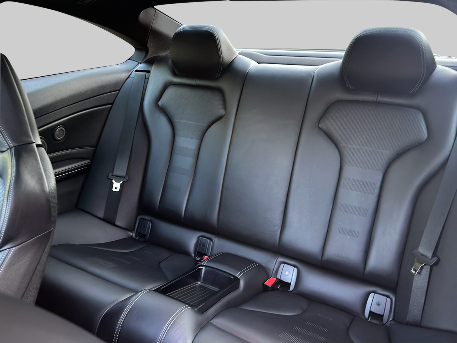 BMW M4 Coupé DKG - 23