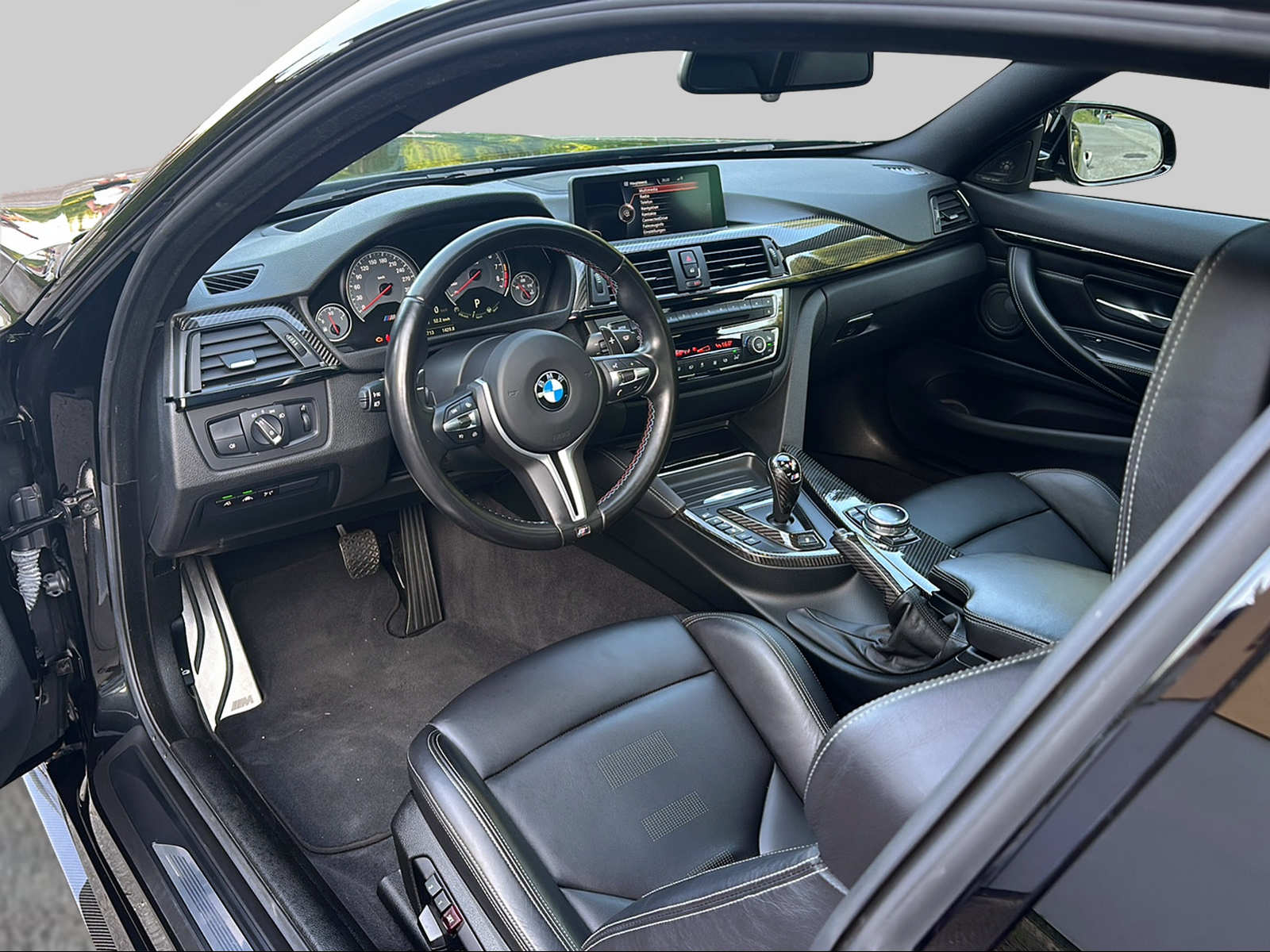 BMW M4 Coupé DKG - 13