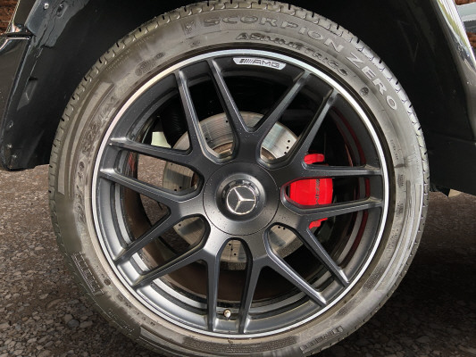 MERCEDES-BENZ G 63 AMG - 8