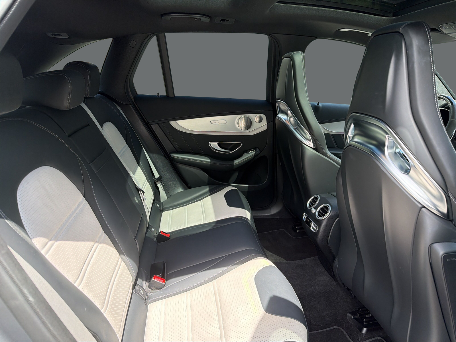MERCEDES-BENZ GLC 63 S AMG 4Matic - 19