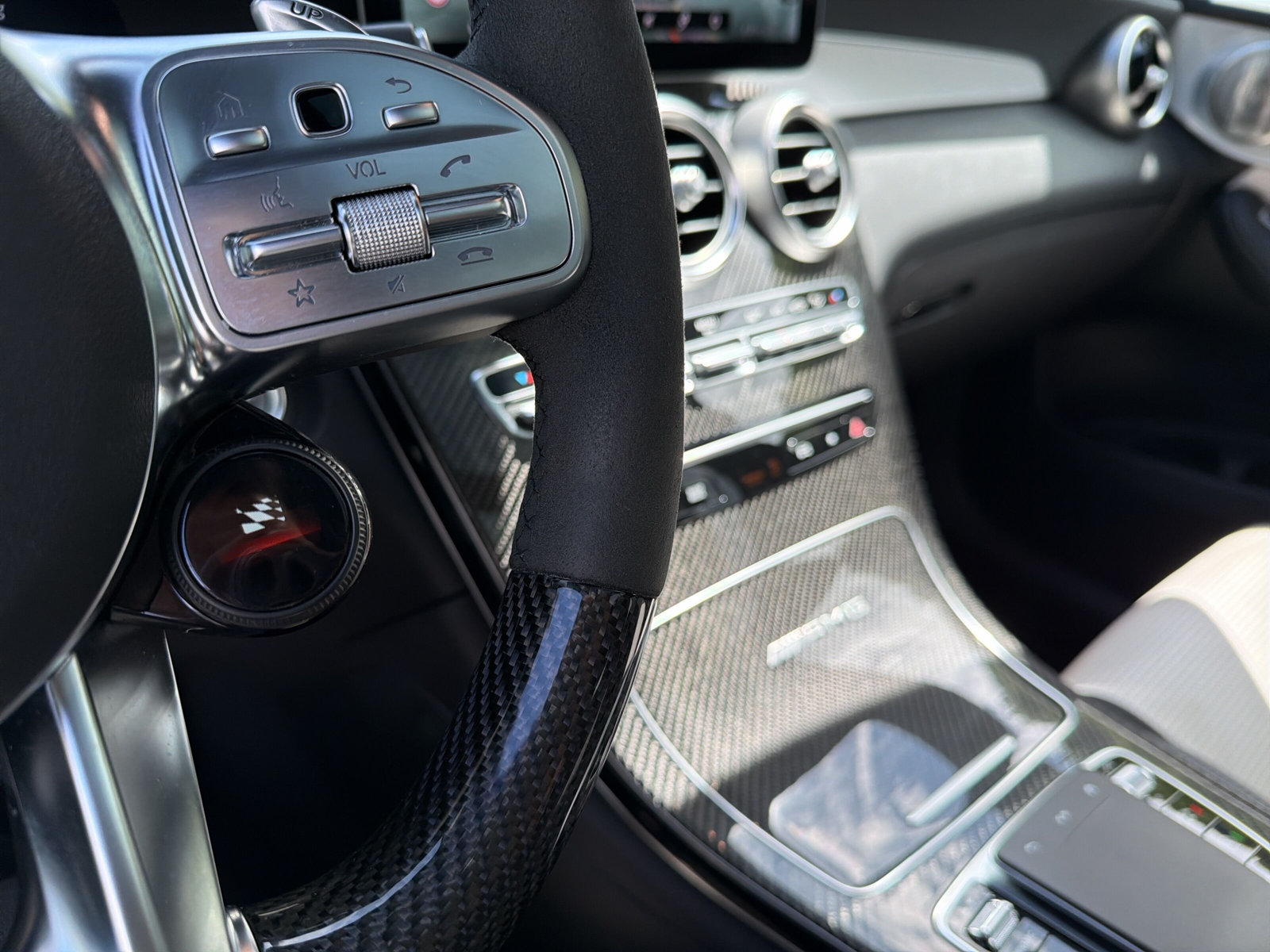 MERCEDES-BENZ GLC 63 S AMG 4Matic - 25