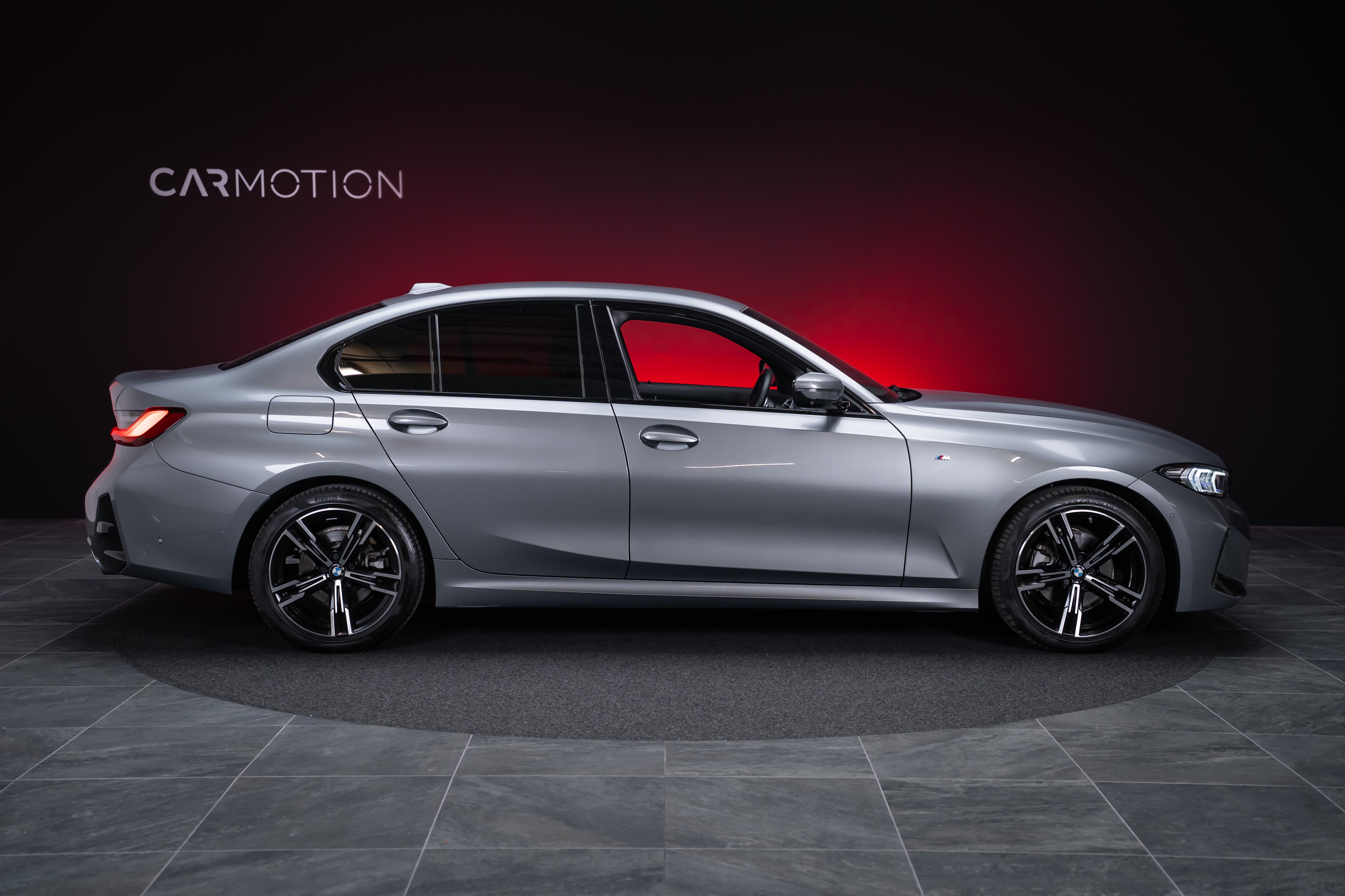 320d xDrive SAG M Sport / 360°Kamera / HeadUp / el.Sitze