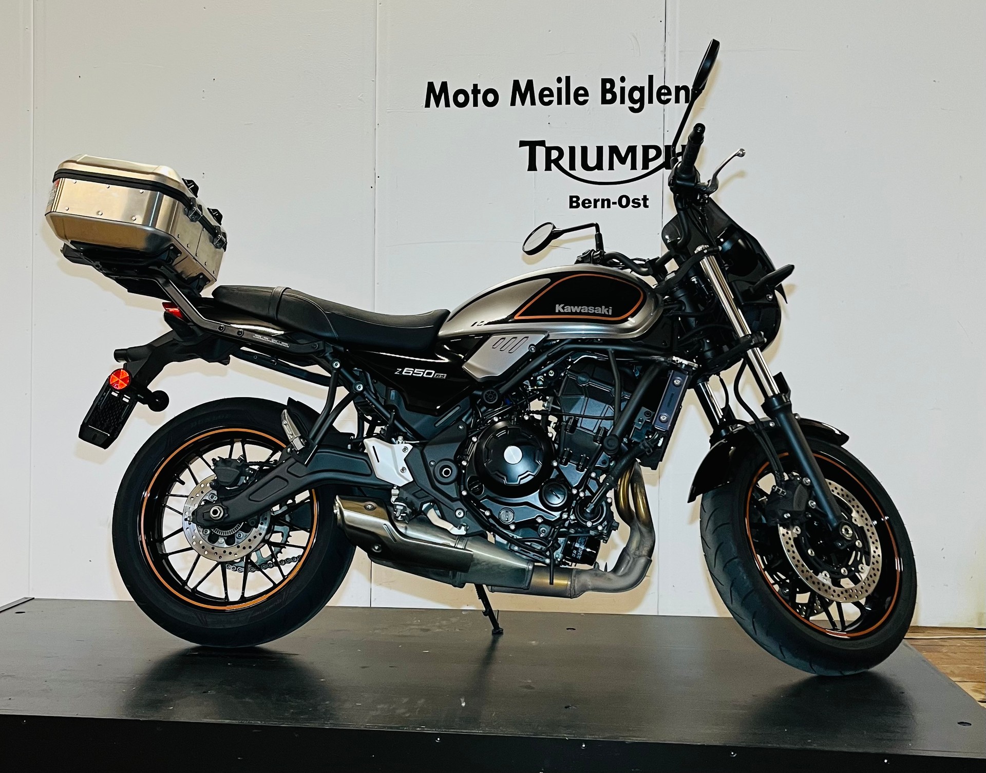 KAWASAKI Z 650 RS - 5