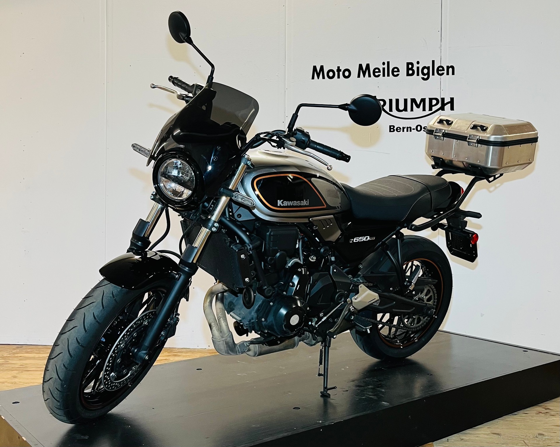 KAWASAKI Z 650 RS - 3