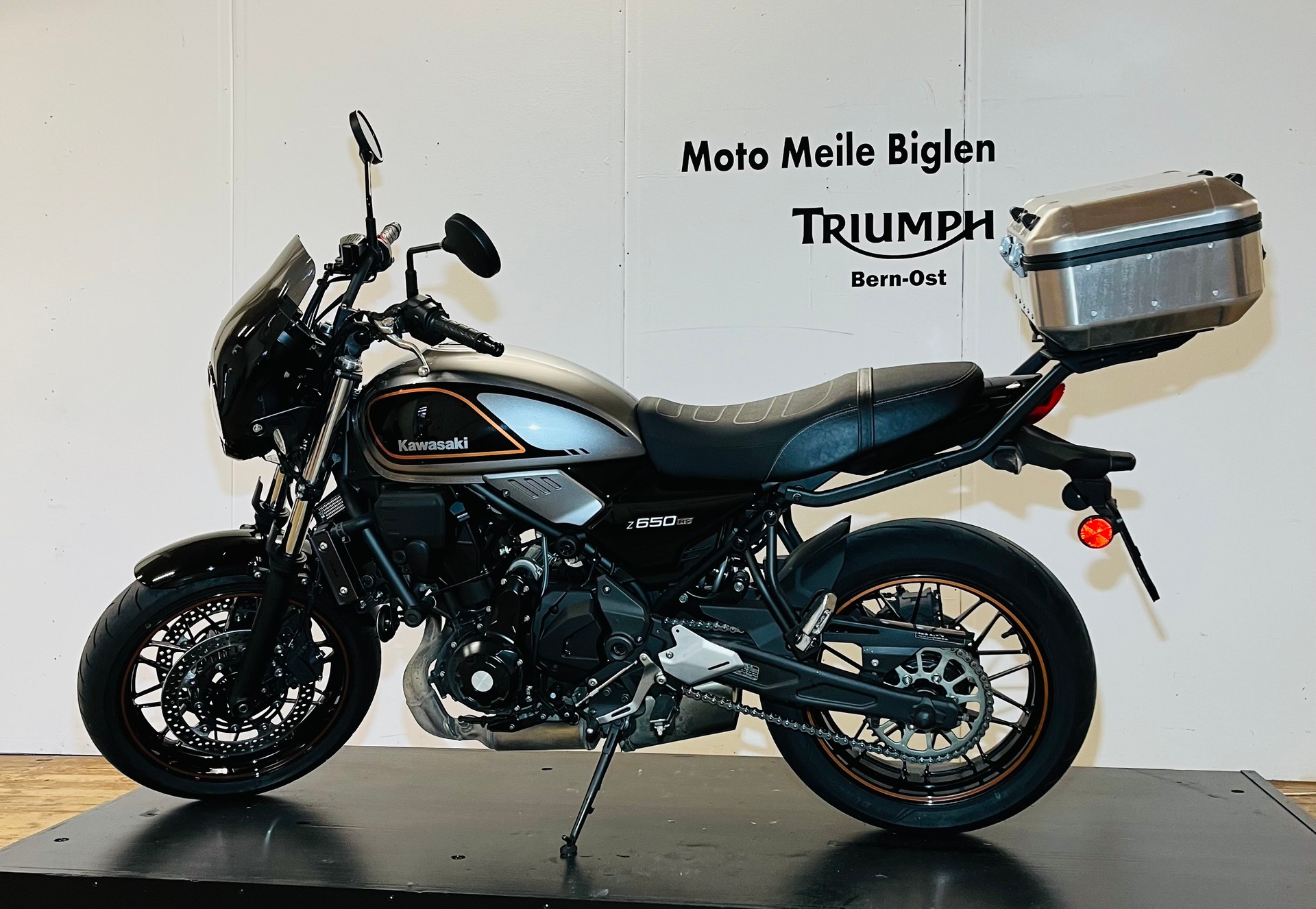 KAWASAKI Z 650 RS - 2