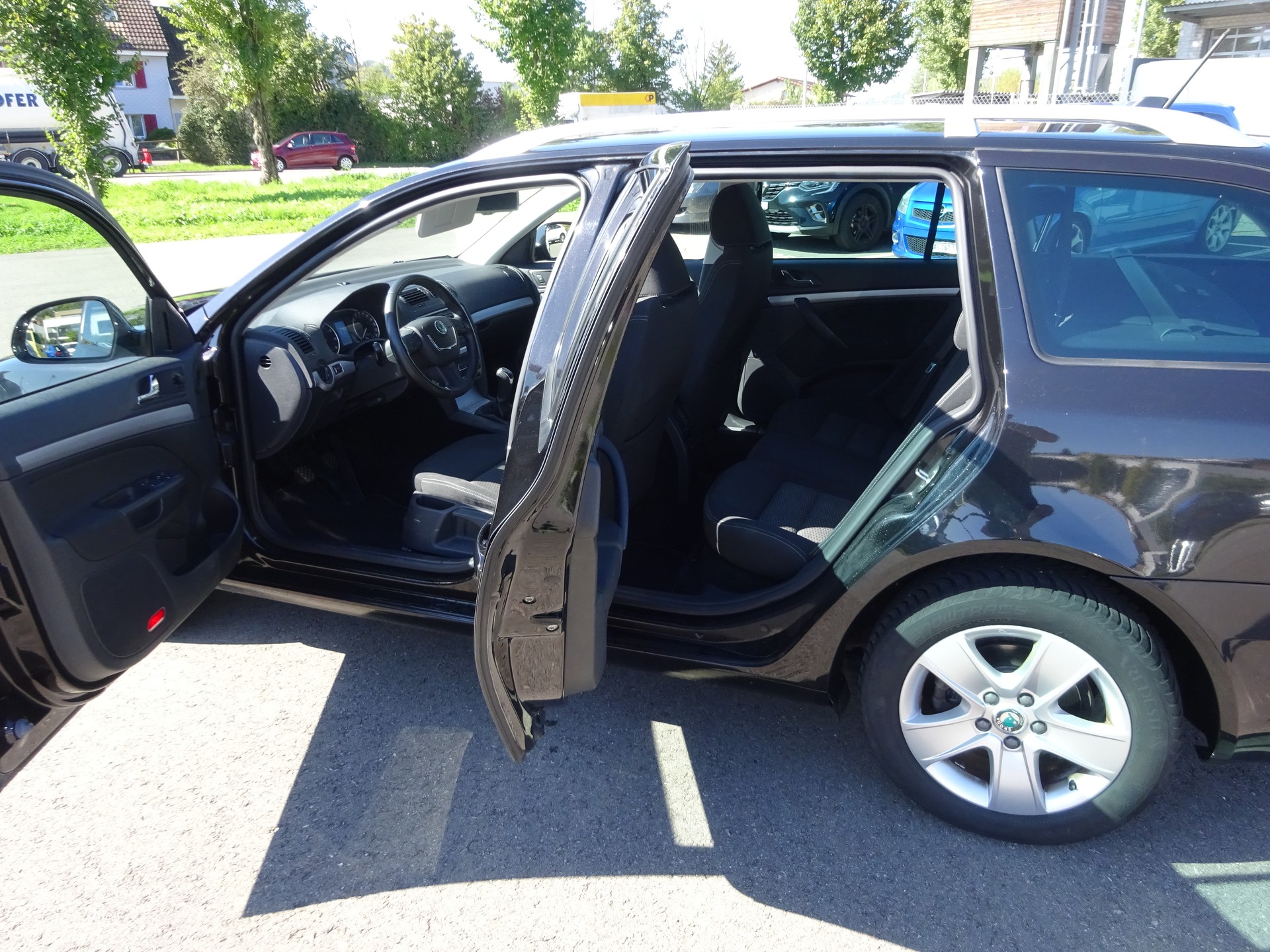 SKODA Octavia Combi 1.8 TSI Elegance - 9