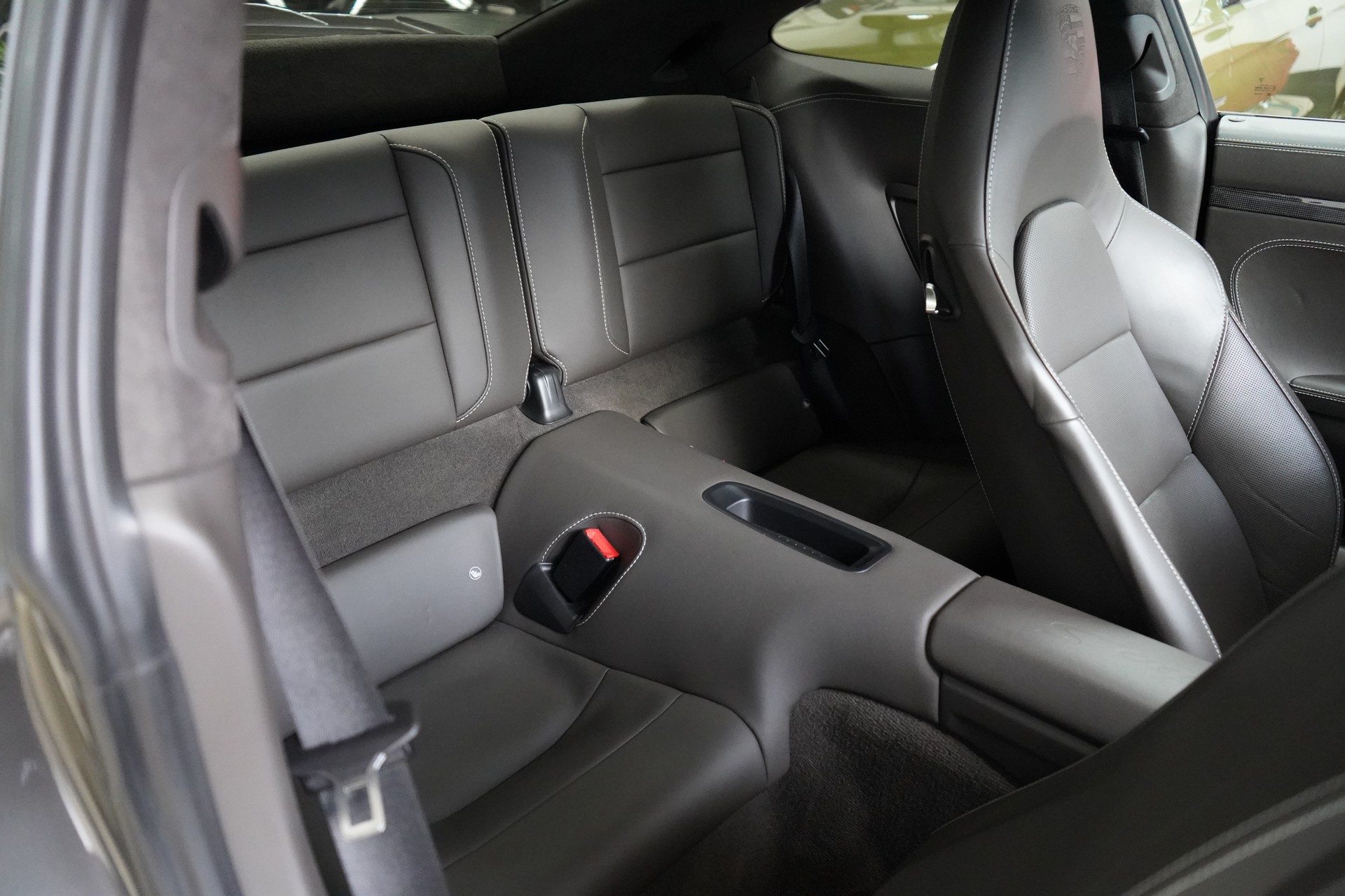 PORSCHE 911 Turbo S PDK TECHART 620PS - 30