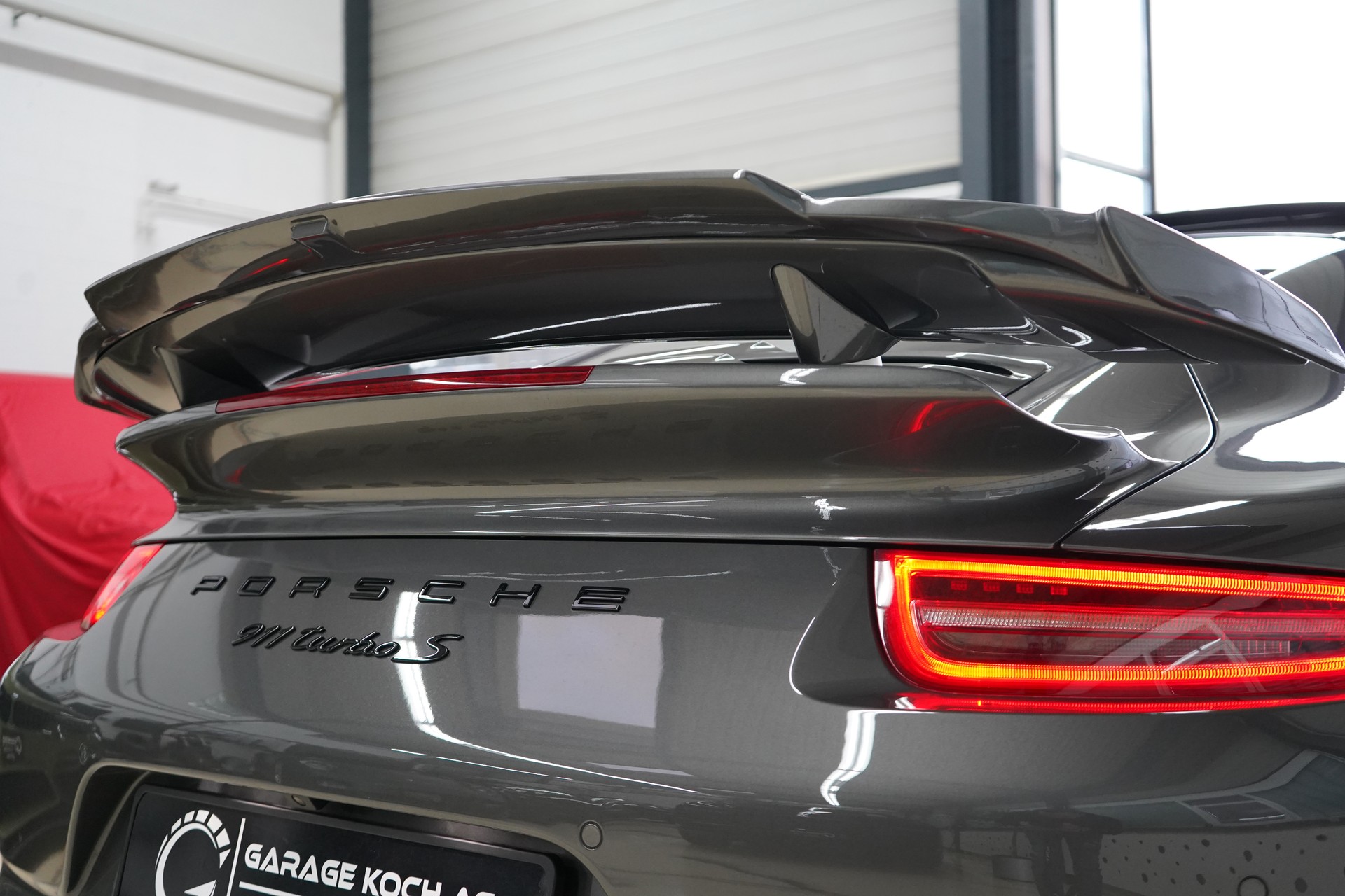 PORSCHE 911 Turbo S PDK TECHART 620PS - 12