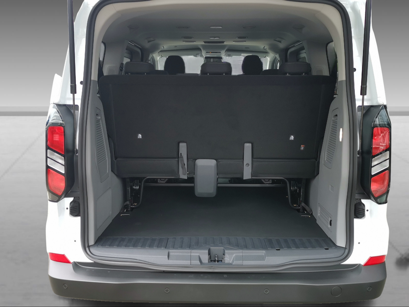 FORD Transit C Kombi 320 L1 320 L1 2.0 EcoBlue 136 Trend - 13