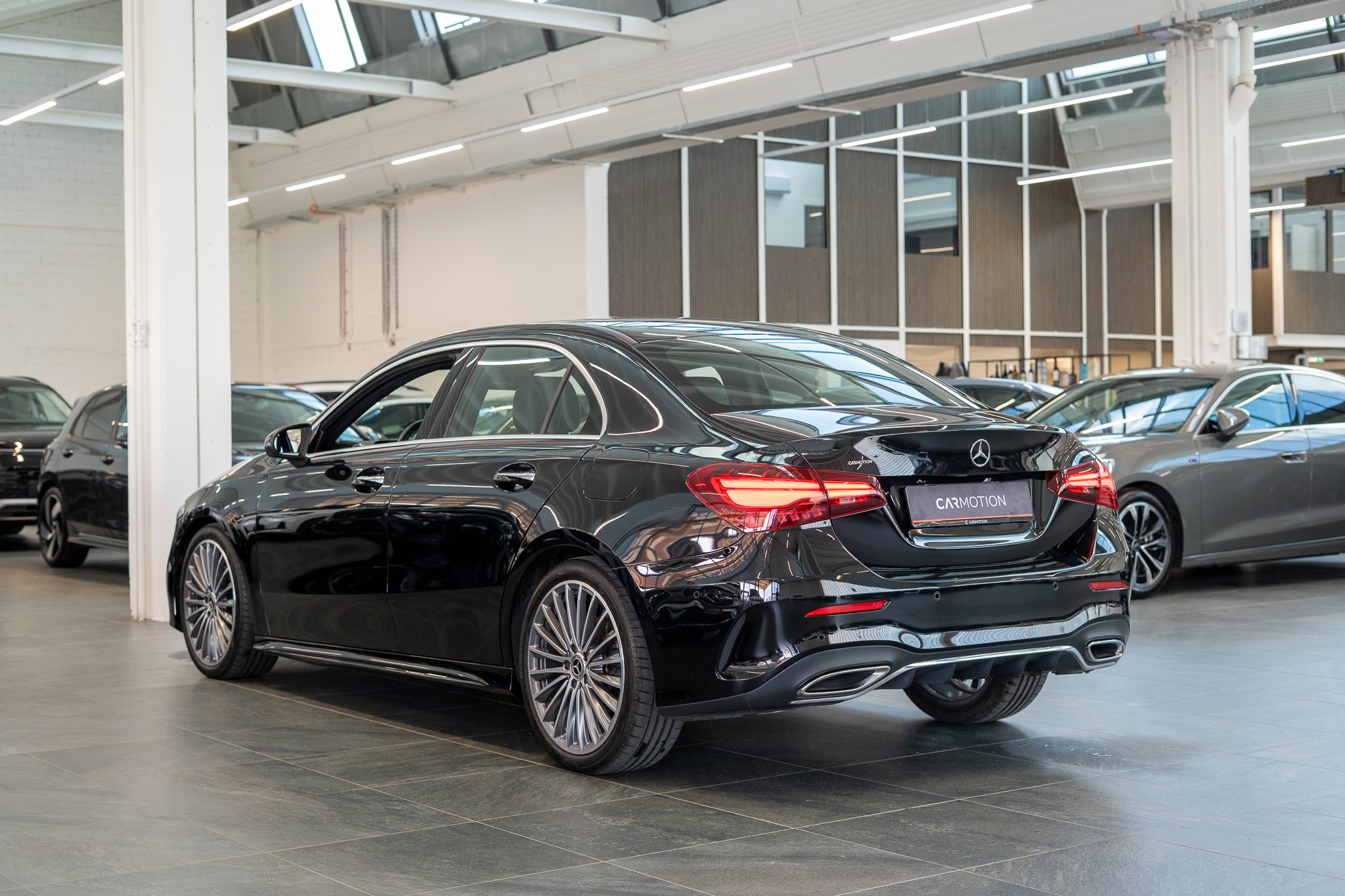 A 200 AMG Line Limousine / Facelift / 19" Felgen / Ambiente-Beleuchtung