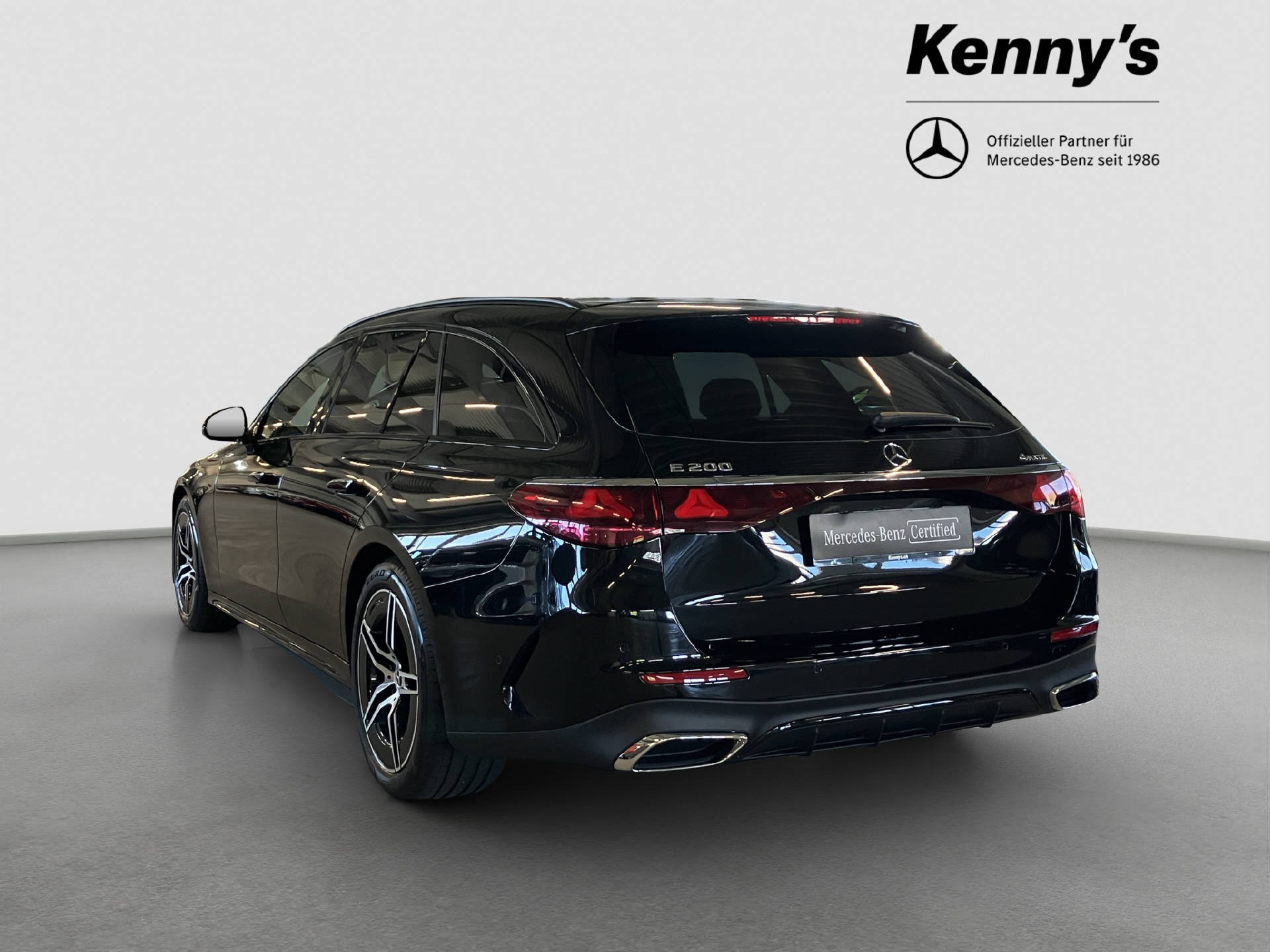 MERCEDES-BENZ E 200 AMG Line 4MATIC Kombi - 4