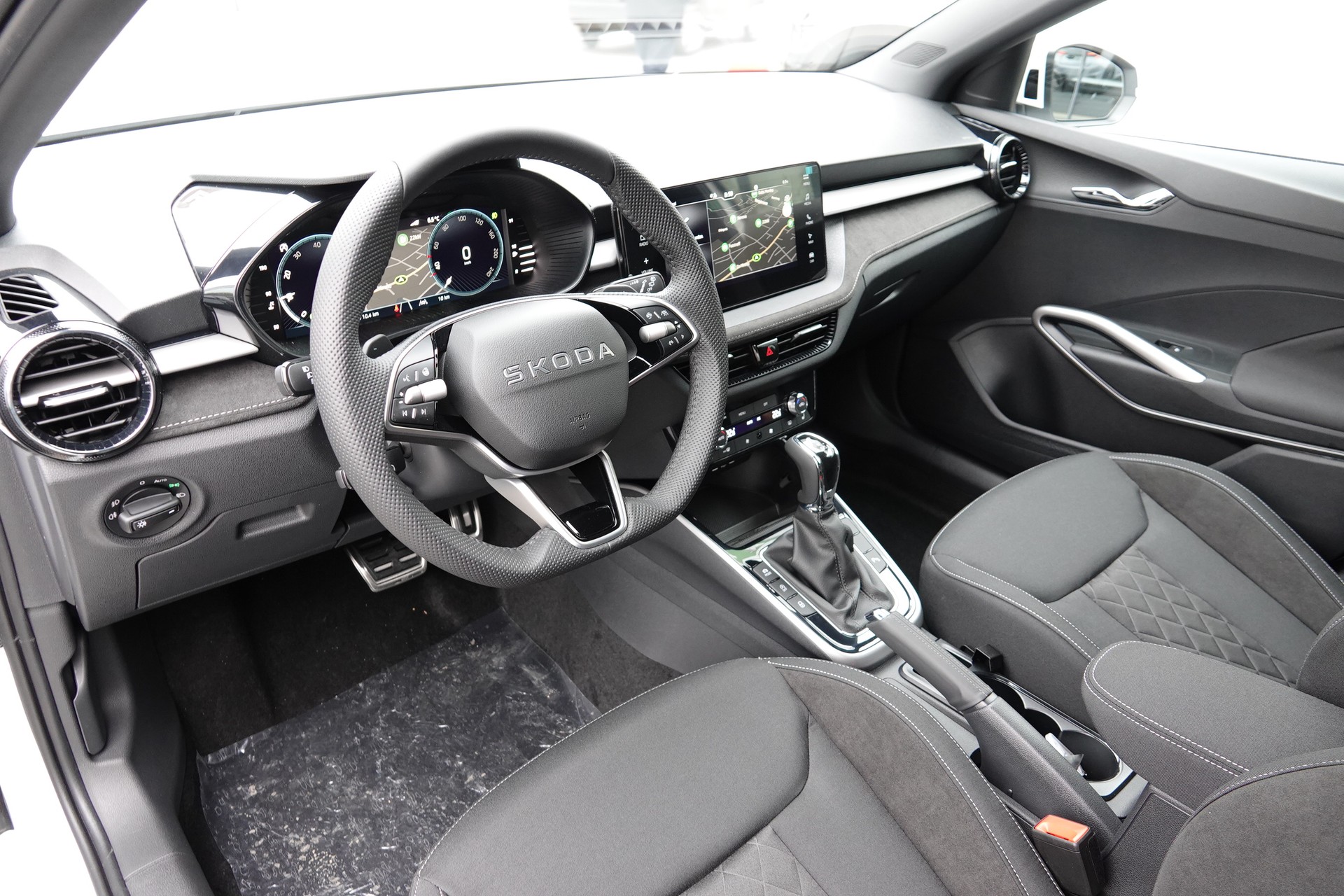 SKODA Fabia 1.0 TSI Dynamic DSG - 5