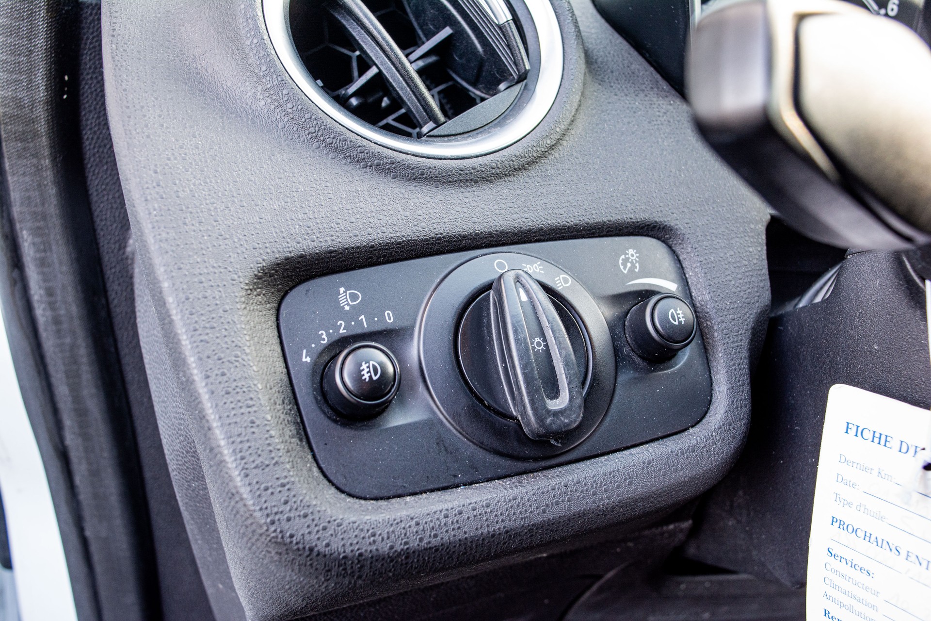 FORD Fiesta 1.6 Ti-VCT Titanium PowerShift - 11