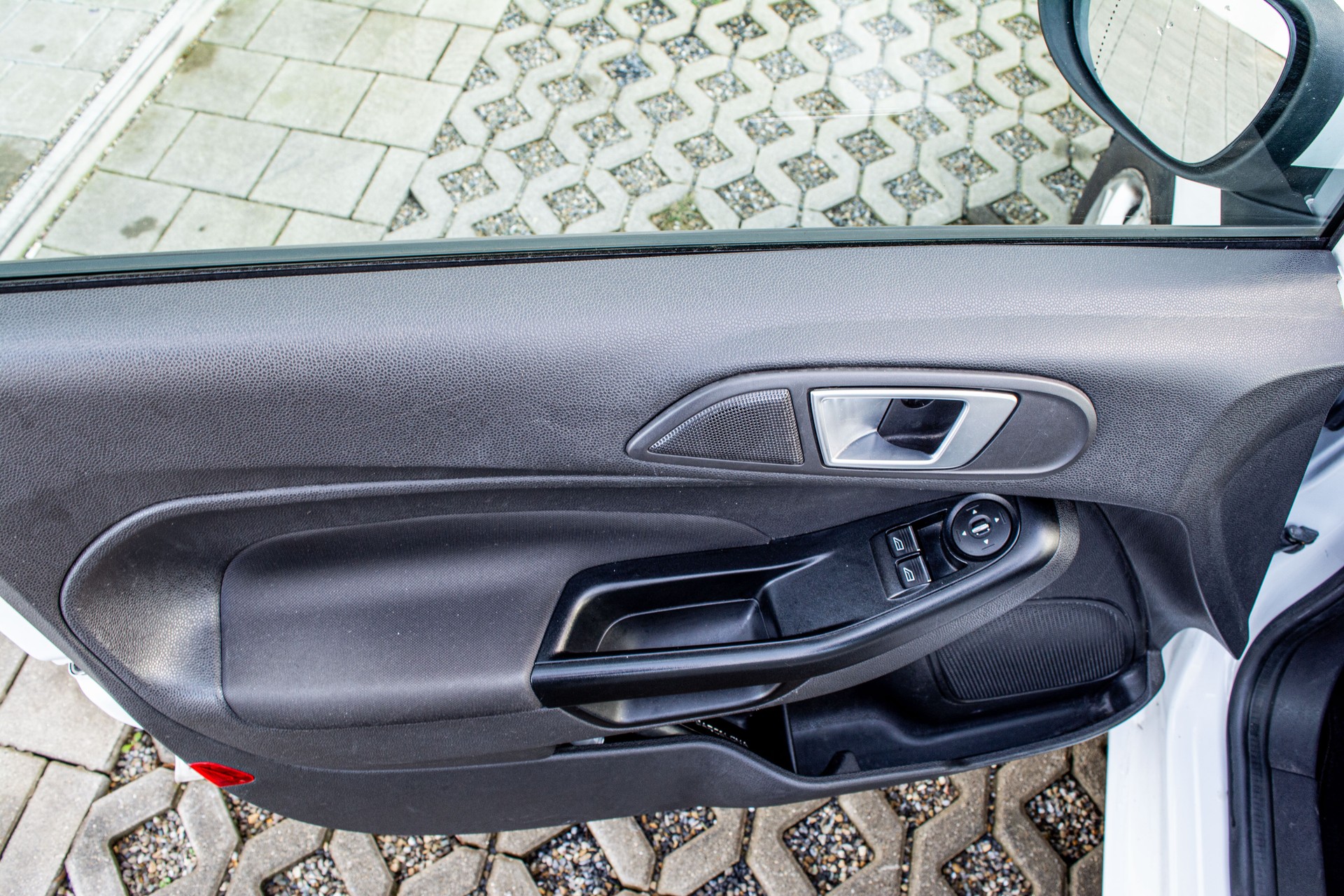 FORD Fiesta 1.6 Ti-VCT Titanium PowerShift - 14