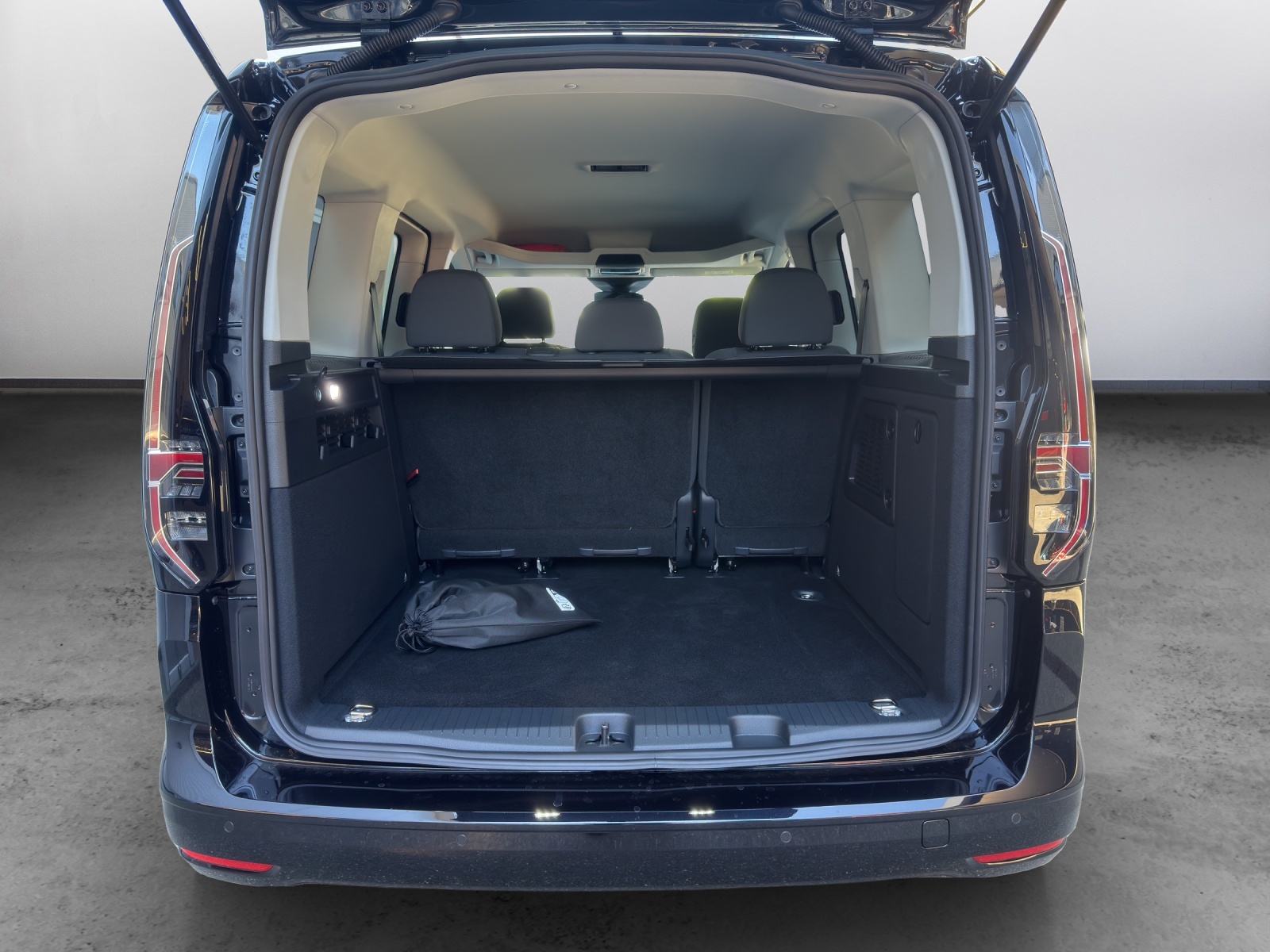 VW Caddy Liberty 1.5 TSI Plug in Hybrid DSG - 12