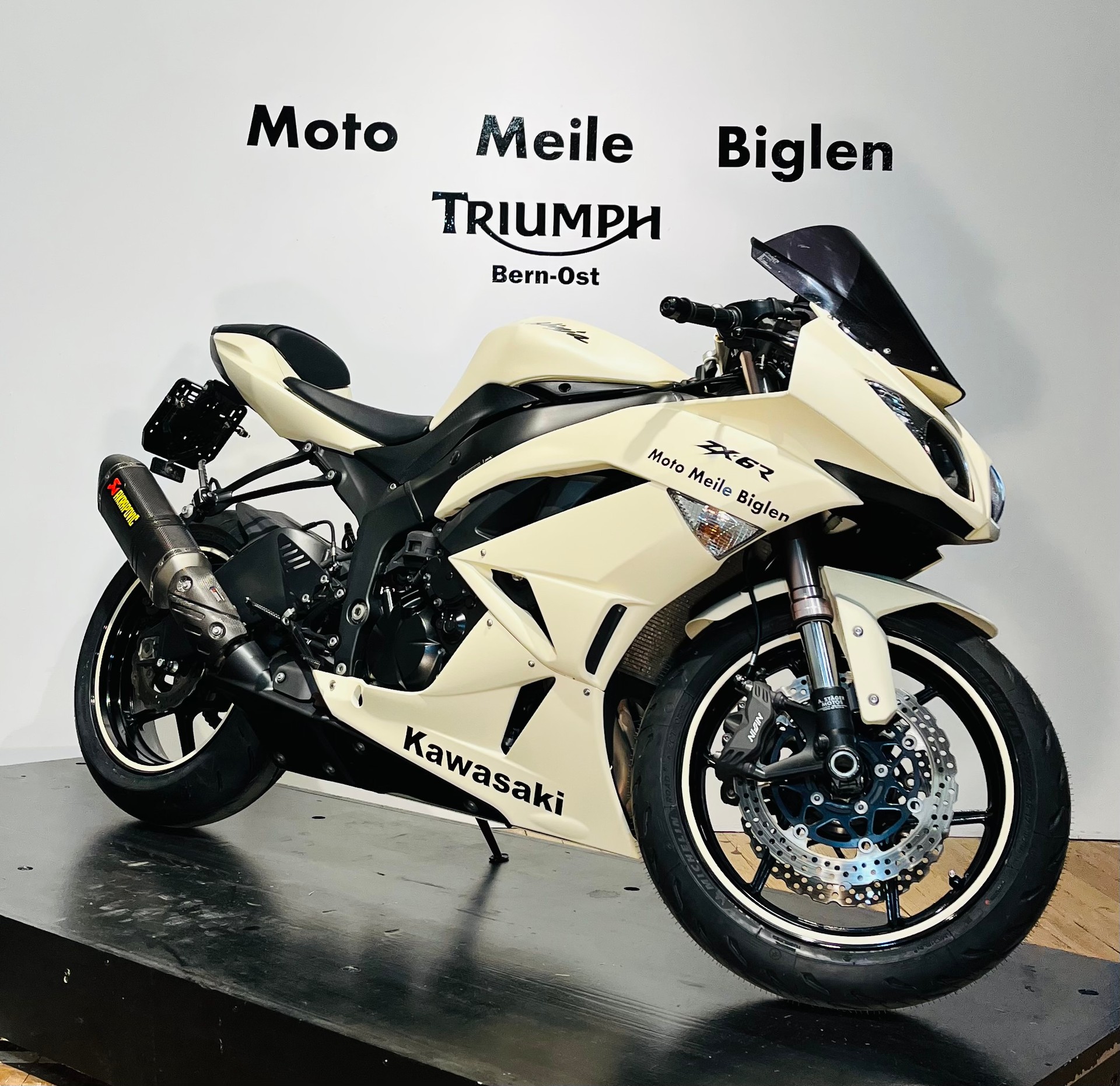 KAWASAKI Ninja ZX-6R