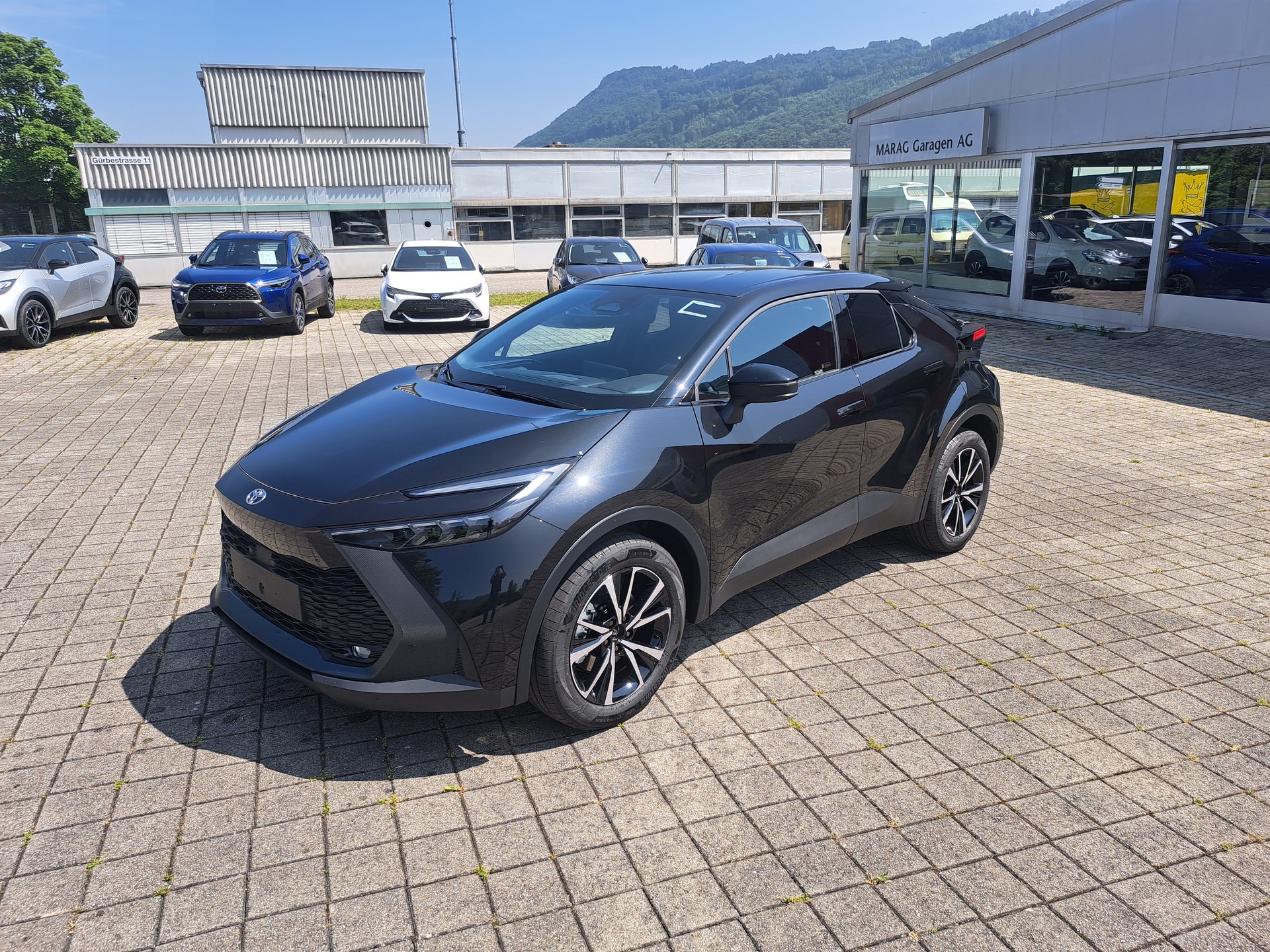 TOYOTA C-HR 2.0 PHEV CVT Swiss Edition - 2