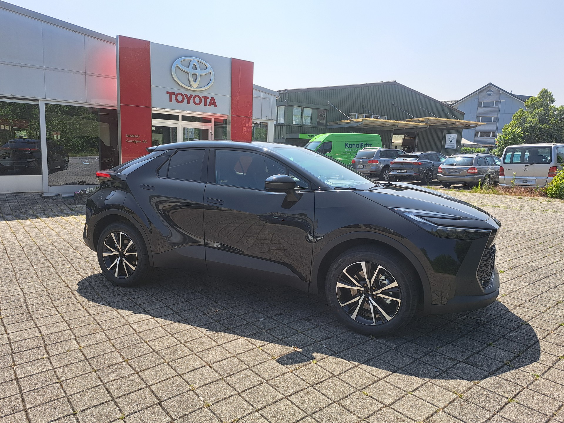 TOYOTA C-HR 2.0 PHEV CVT Swiss Edition - 4