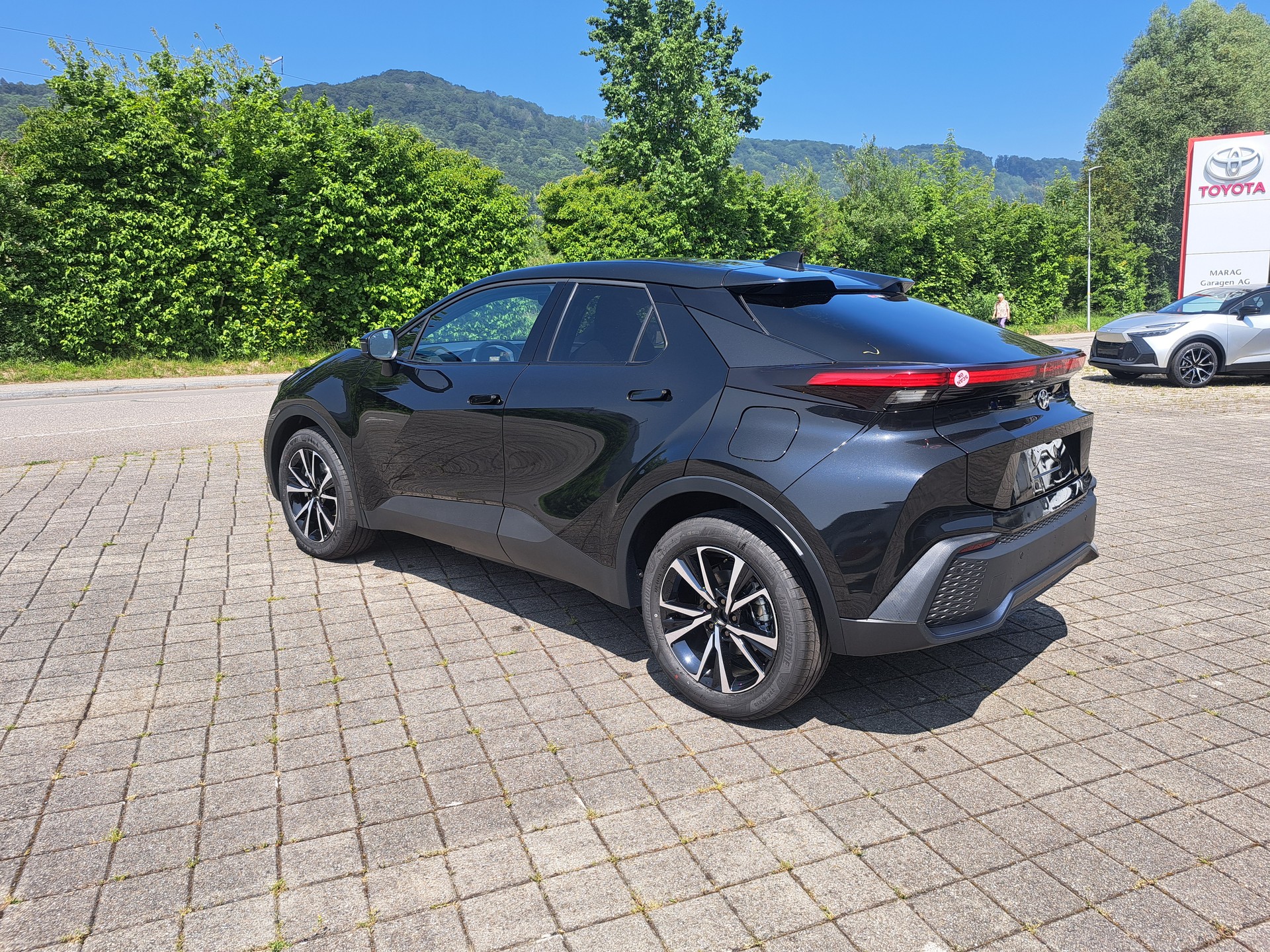 TOYOTA C-HR 2.0 PHEV CVT Swiss Edition - 10