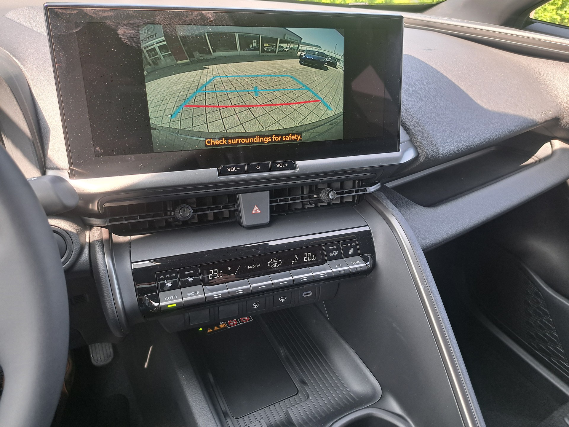 TOYOTA C-HR 2.0 PHEV CVT Swiss Edition - 13