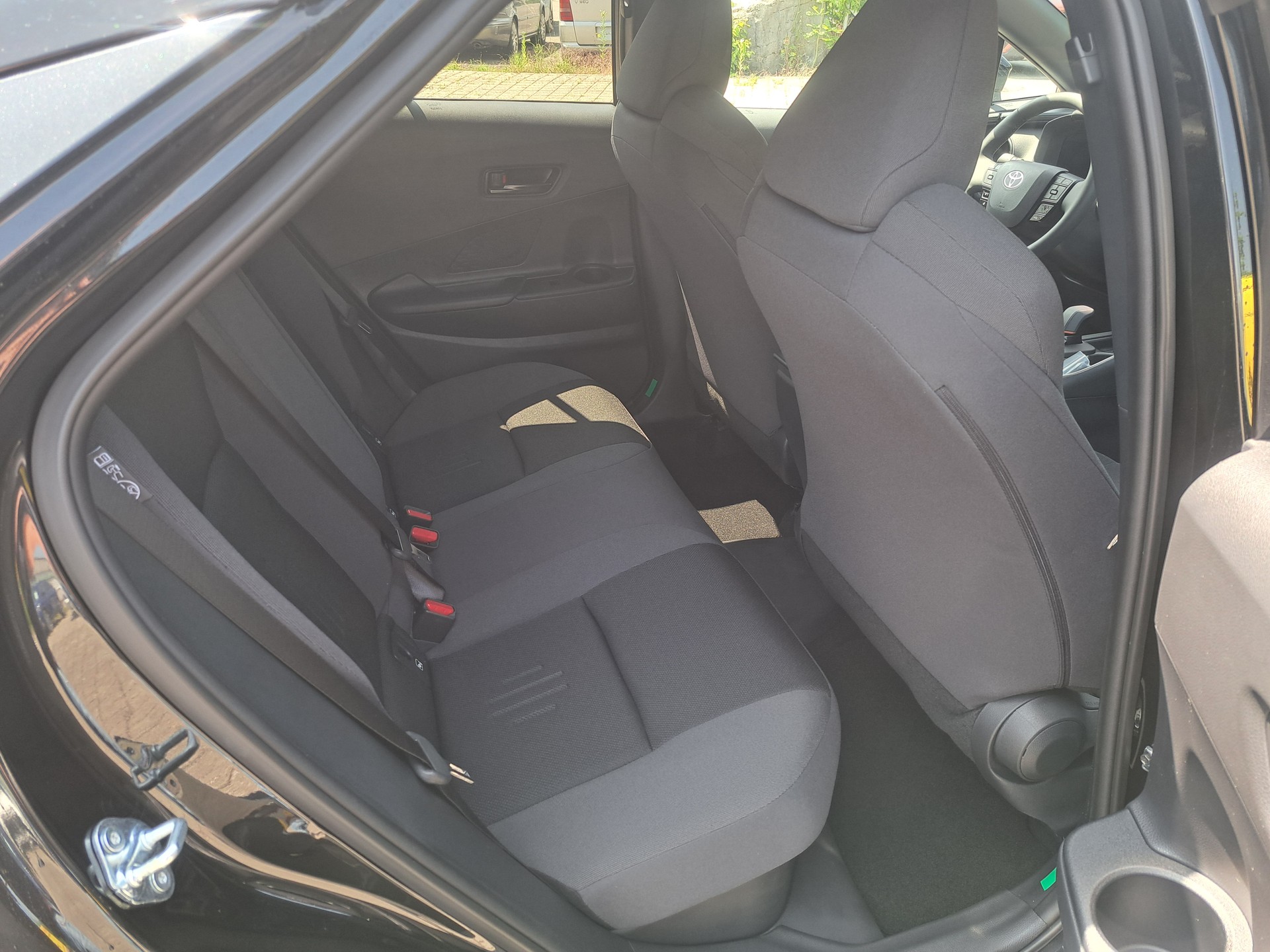 TOYOTA C-HR 2.0 PHEV CVT Swiss Edition - 7