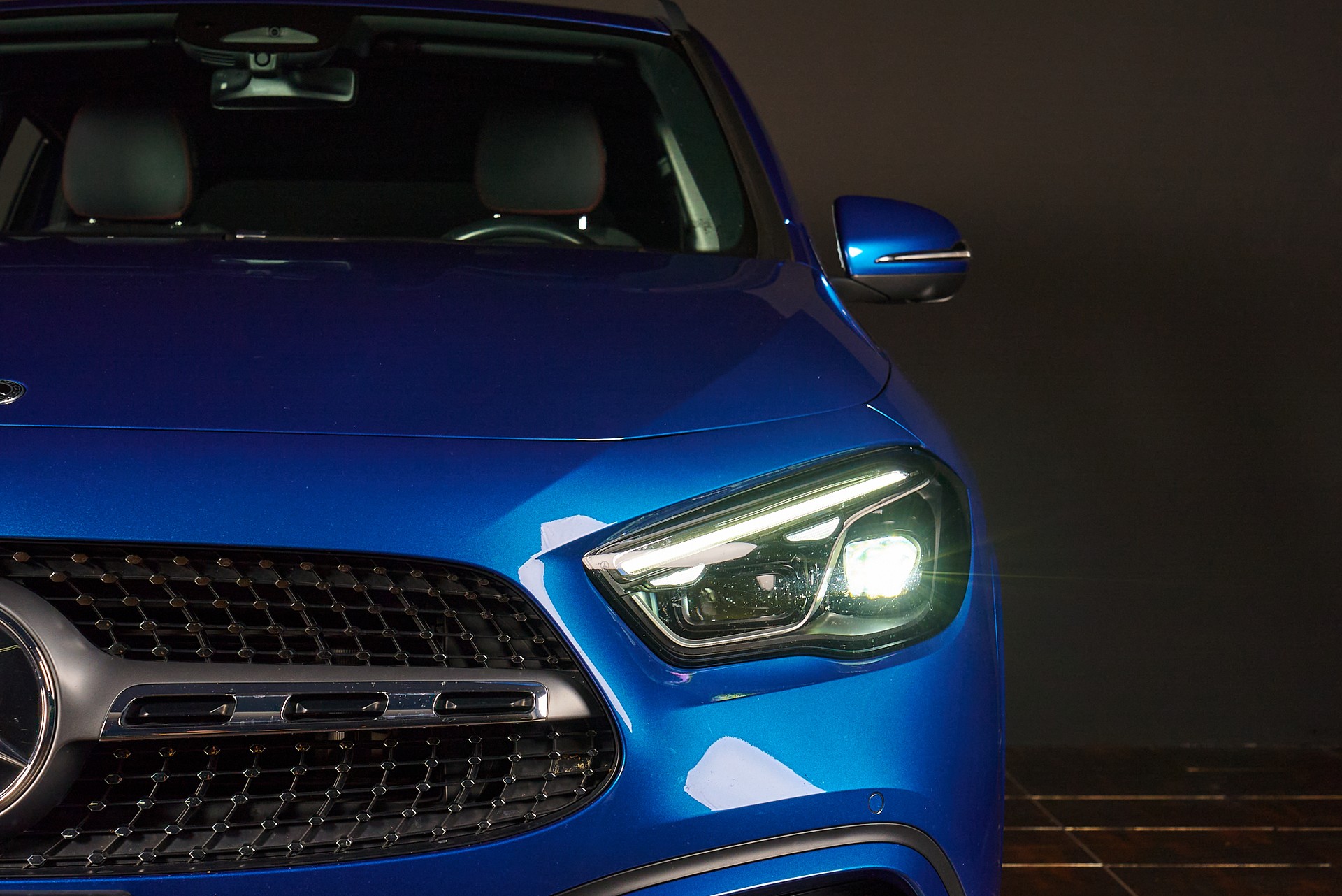 MERCEDES-BENZ GLA 220d 4Matic 8G-DCT - 4