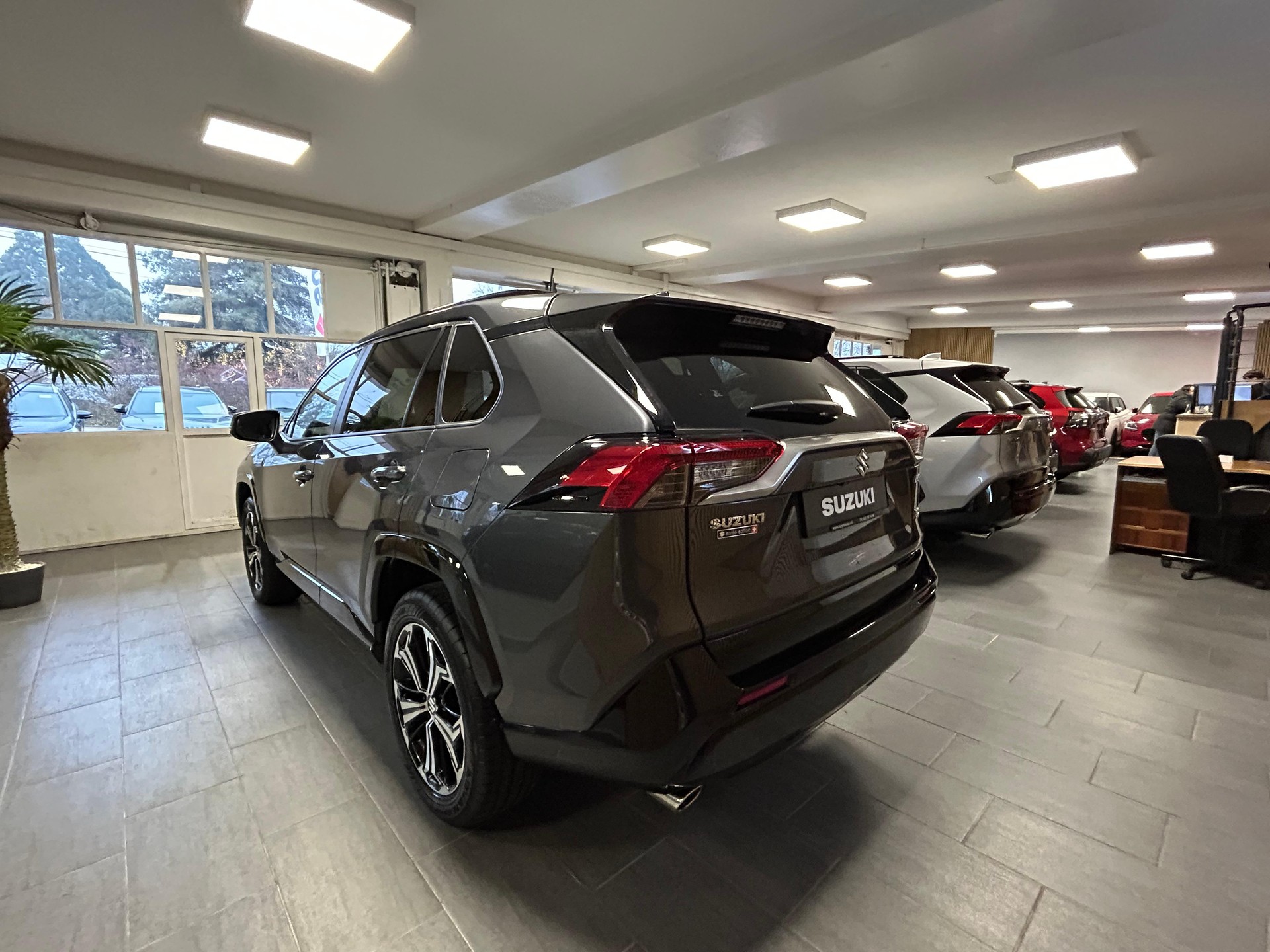 SUZUKI Across 2.5 PHEV Compact Top 4x4 - 6