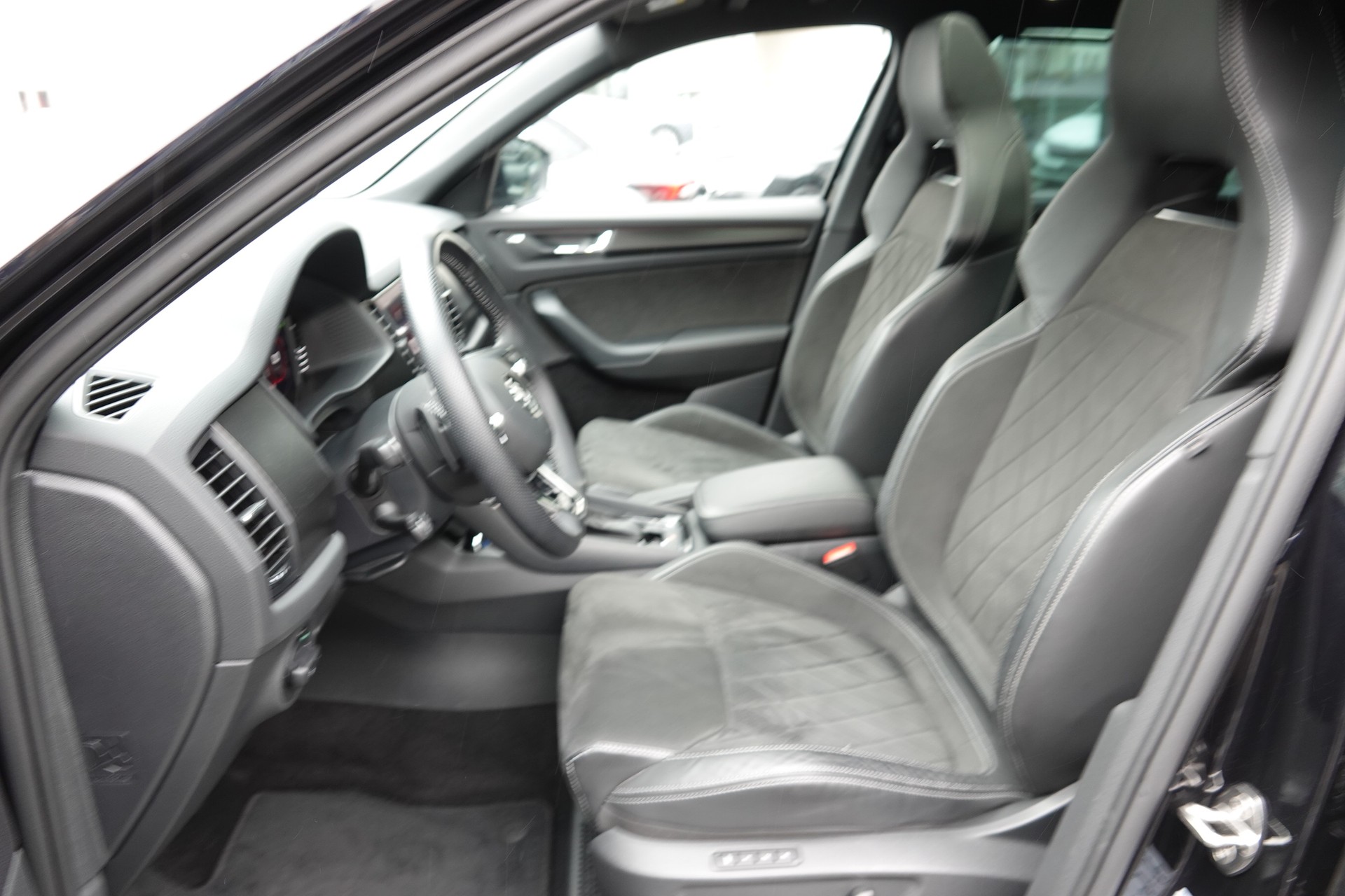 SKODA Kodiaq 2.0 TSI Sport Line - 16