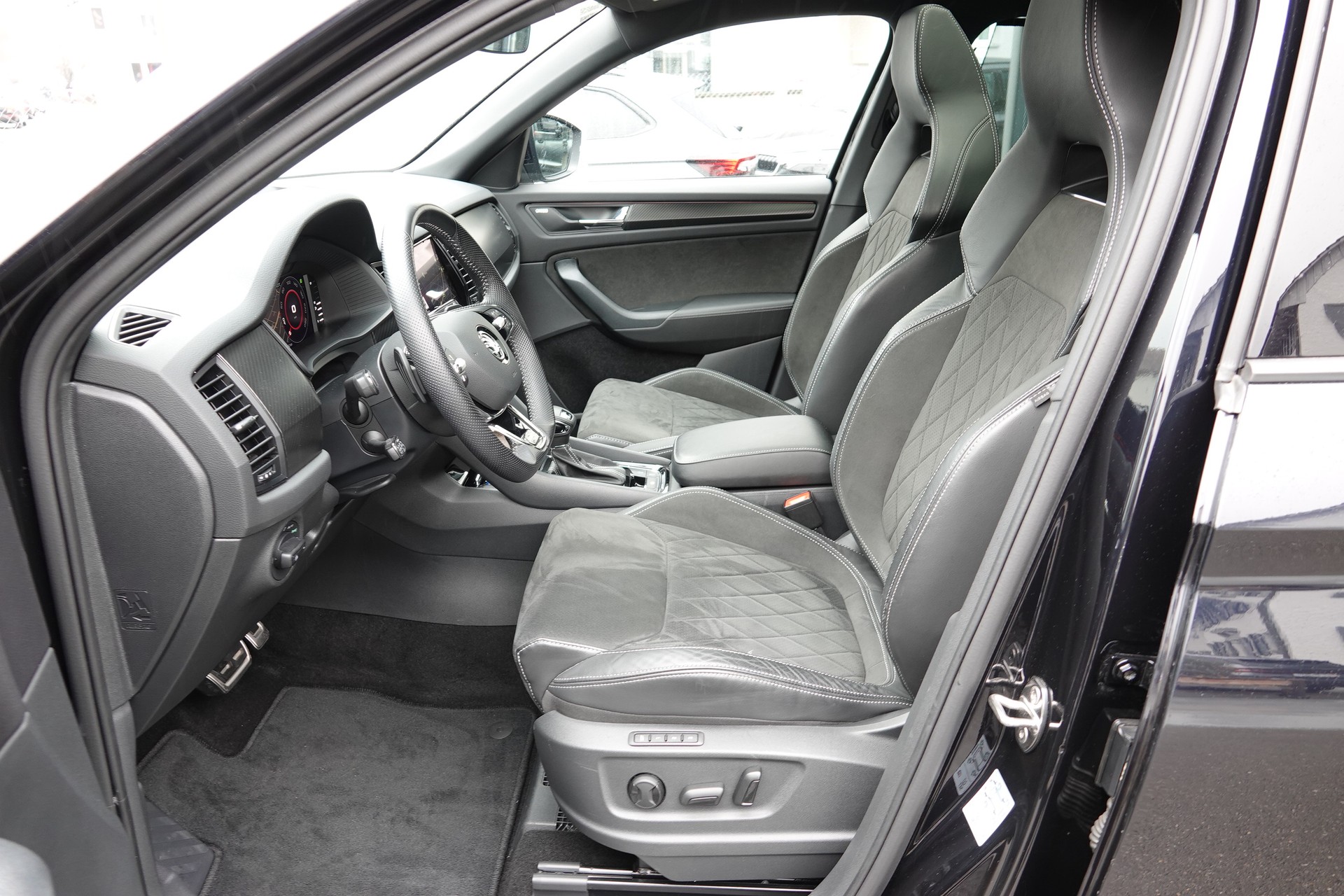 SKODA Kodiaq 2.0 TSI Sport Line - 15