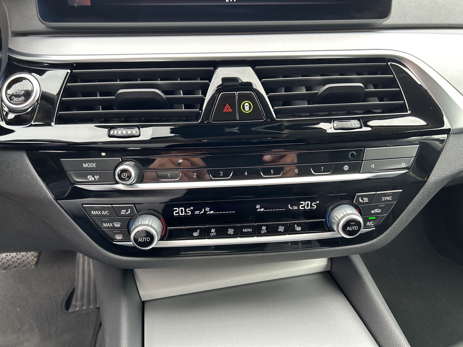 BMW 520d xDrive 48V Touring Steptronic 📍 - 15