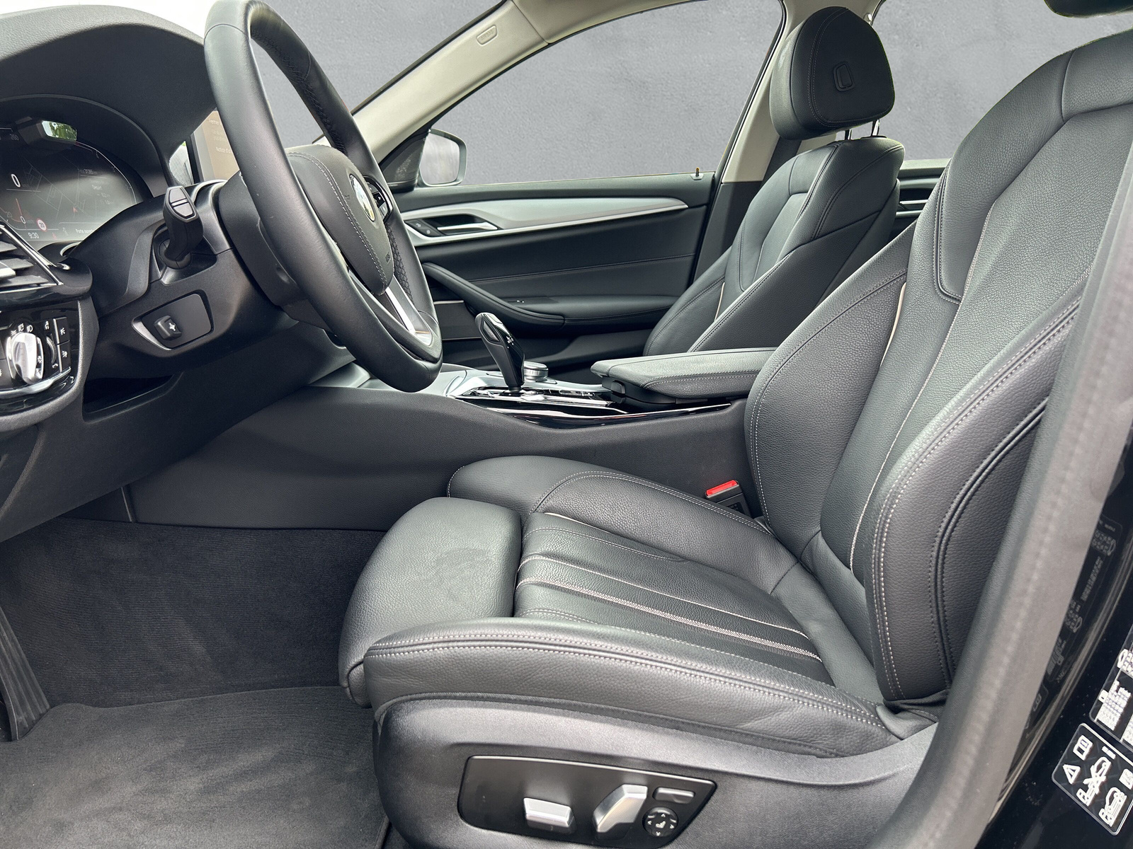 BMW 520d xDrive 48V Touring Steptronic 📍 - 6