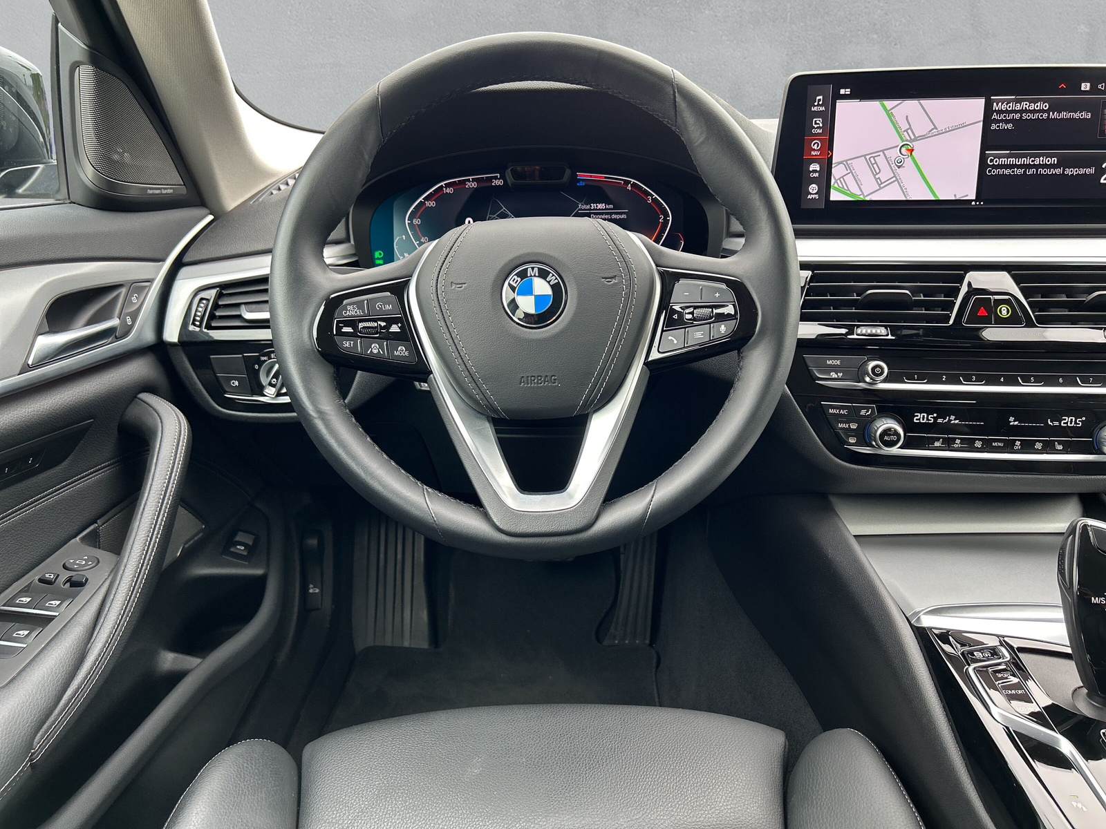 BMW 520d xDrive 48V Touring Steptronic 📍 - 9