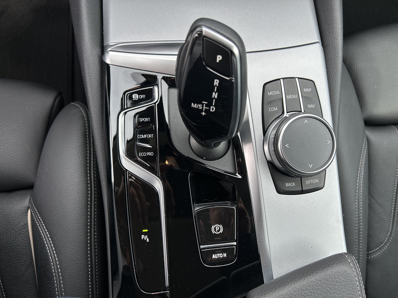 BMW 520d xDrive 48V Touring Steptronic 📍 - 14