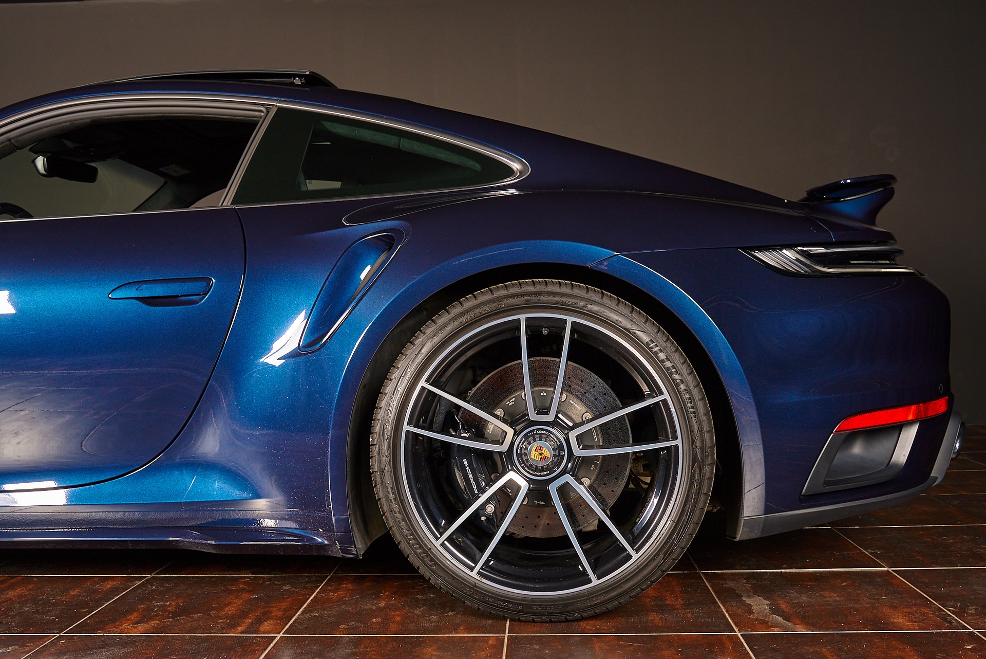 PORSCHE 911 Turbo S PDK - 4