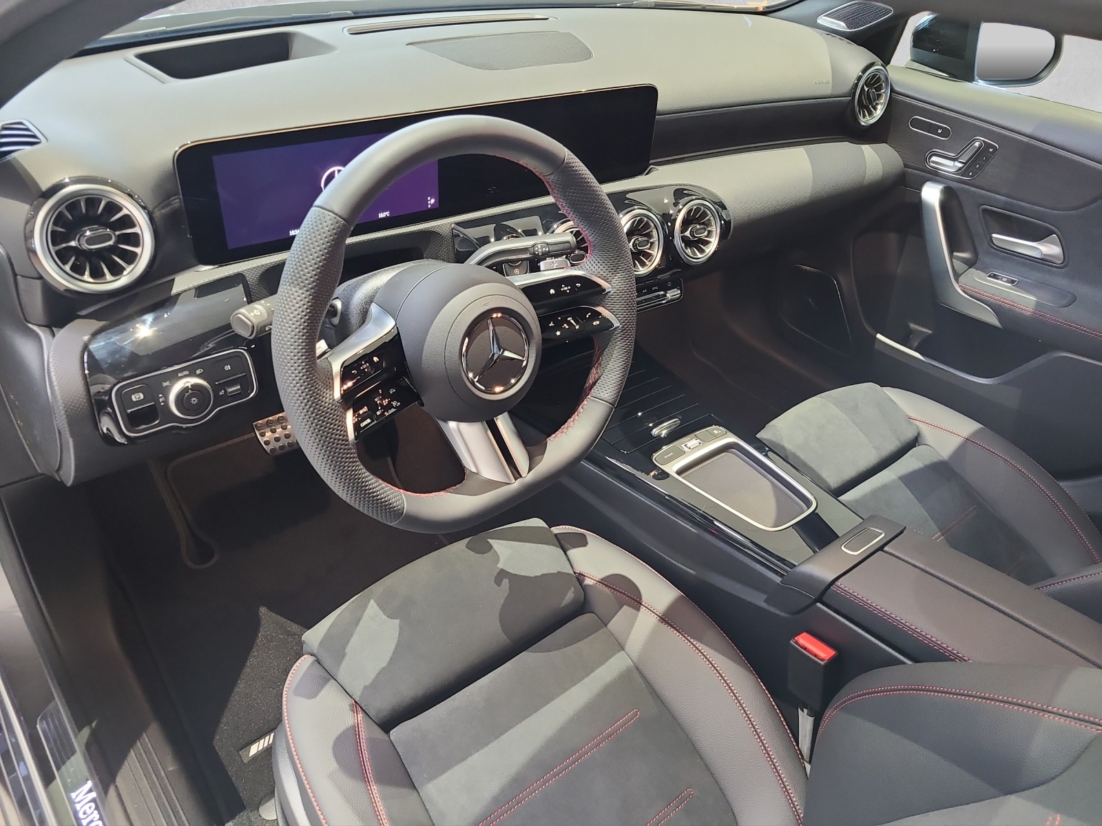 MERCEDES-BENZ A 250 4Matic 8G-DCT - 7
