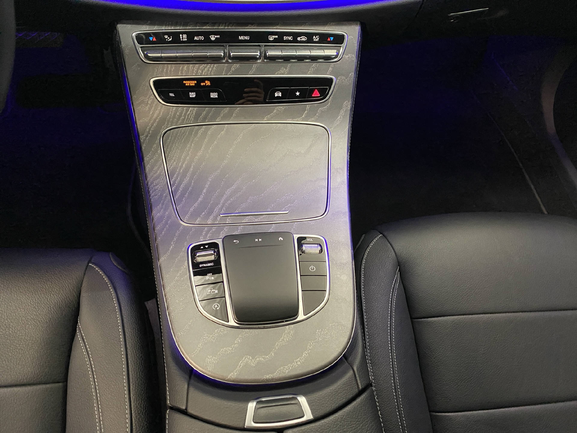 MERCEDES-BENZ E 200 Avantgarde 4MATIC - 10
